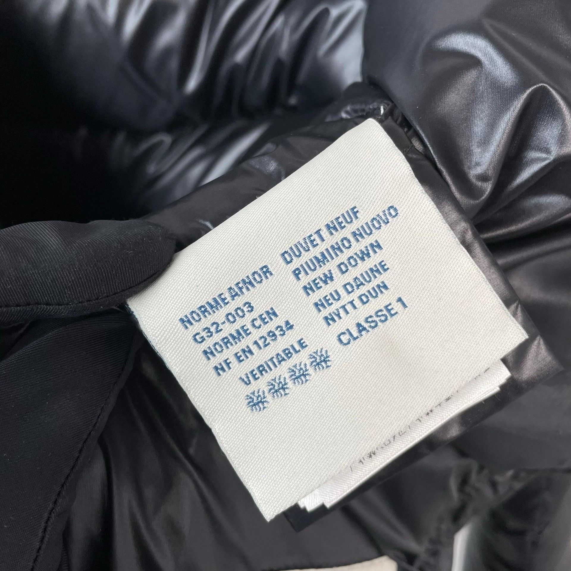 Moncler Moncler Retro Down Black Down Jacket 12 Women Size XS / US 0-2 / IT 36-38 - 7 Thumbnail