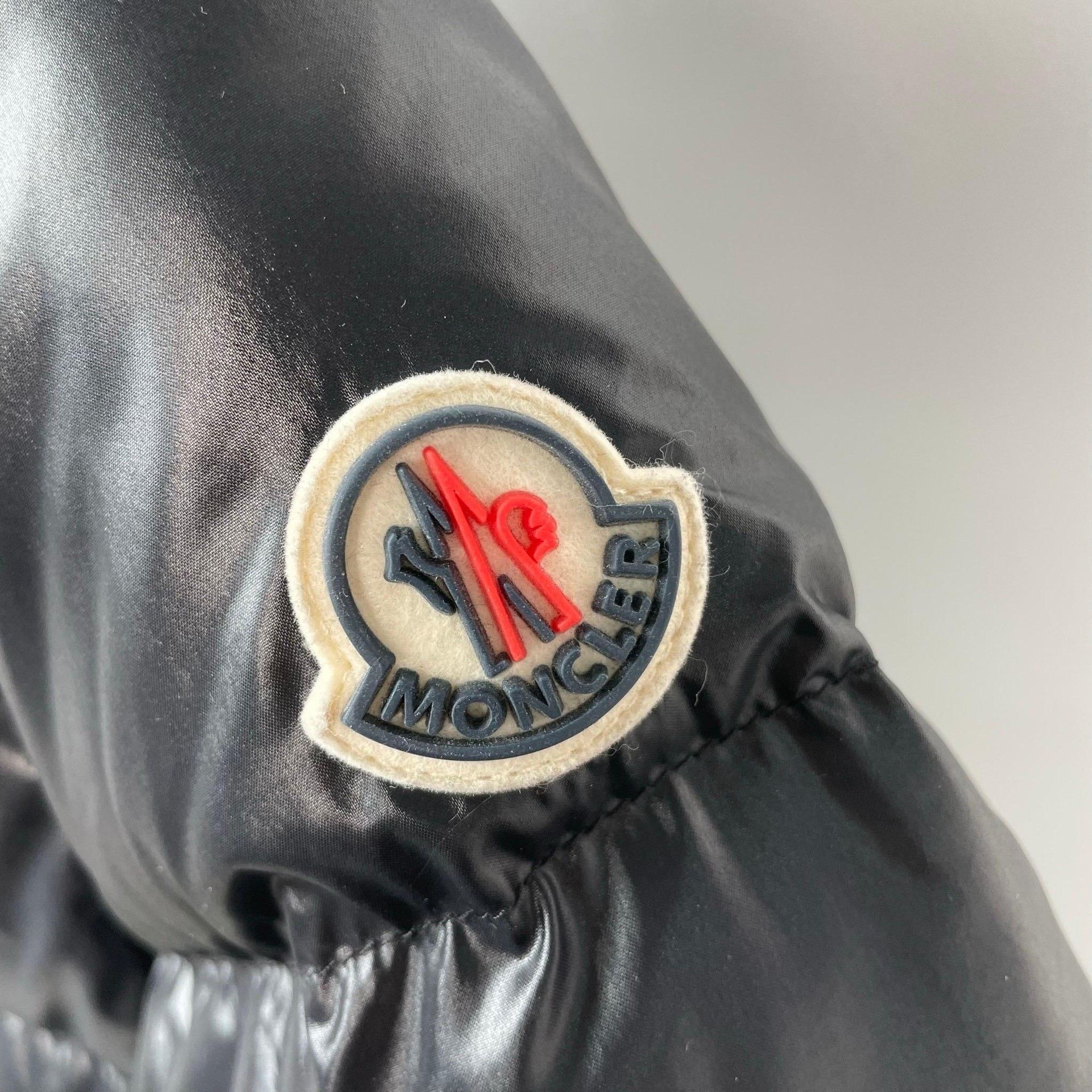 Moncler Moncler Down Cropped Pink Down Jacket XS Women Size XS / US 0-2 / IT 36-38 - 4 Thumbnail