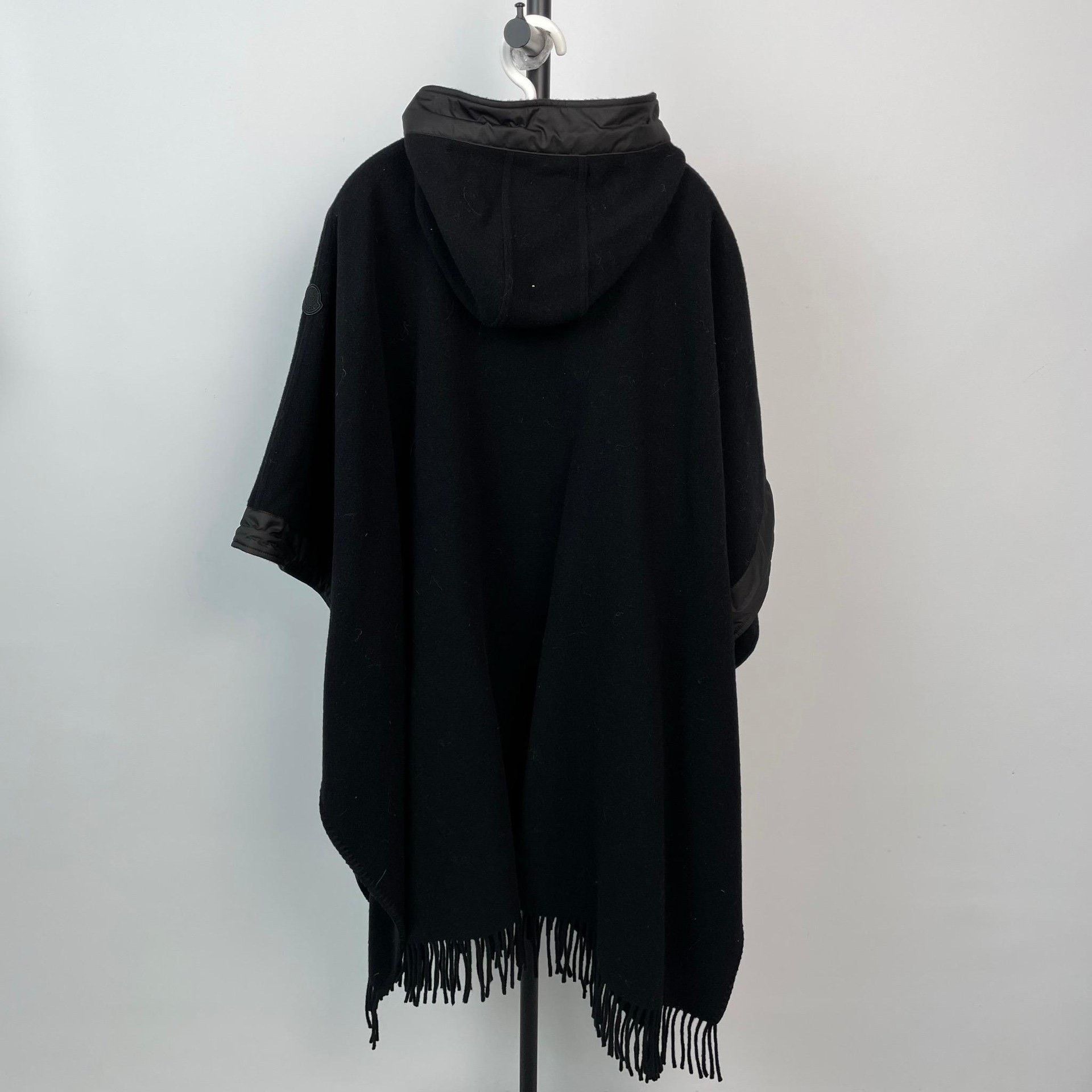 Moncler Moncler Wool Long Black Coat Women Size M / US 6-8 / IT 42-44 - 2 Thumbnail
