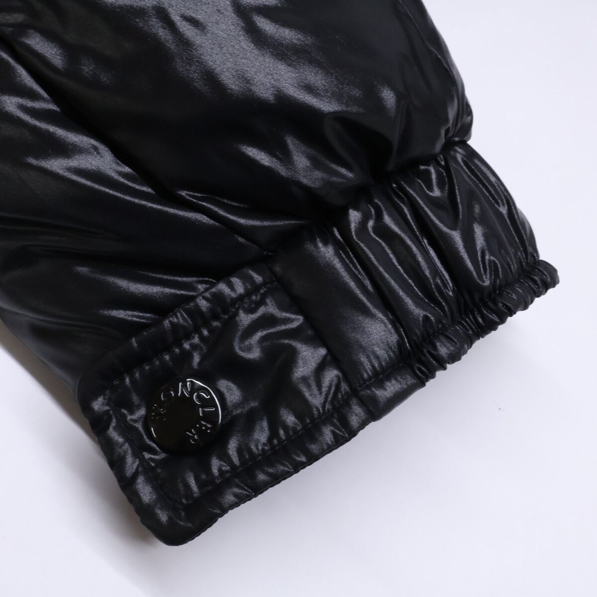 Moncler Moncler Moncler Maya Down Jacket Textile Outerwear DUTY FREE for USA Size ONE SIZE - 13 Thumbnail