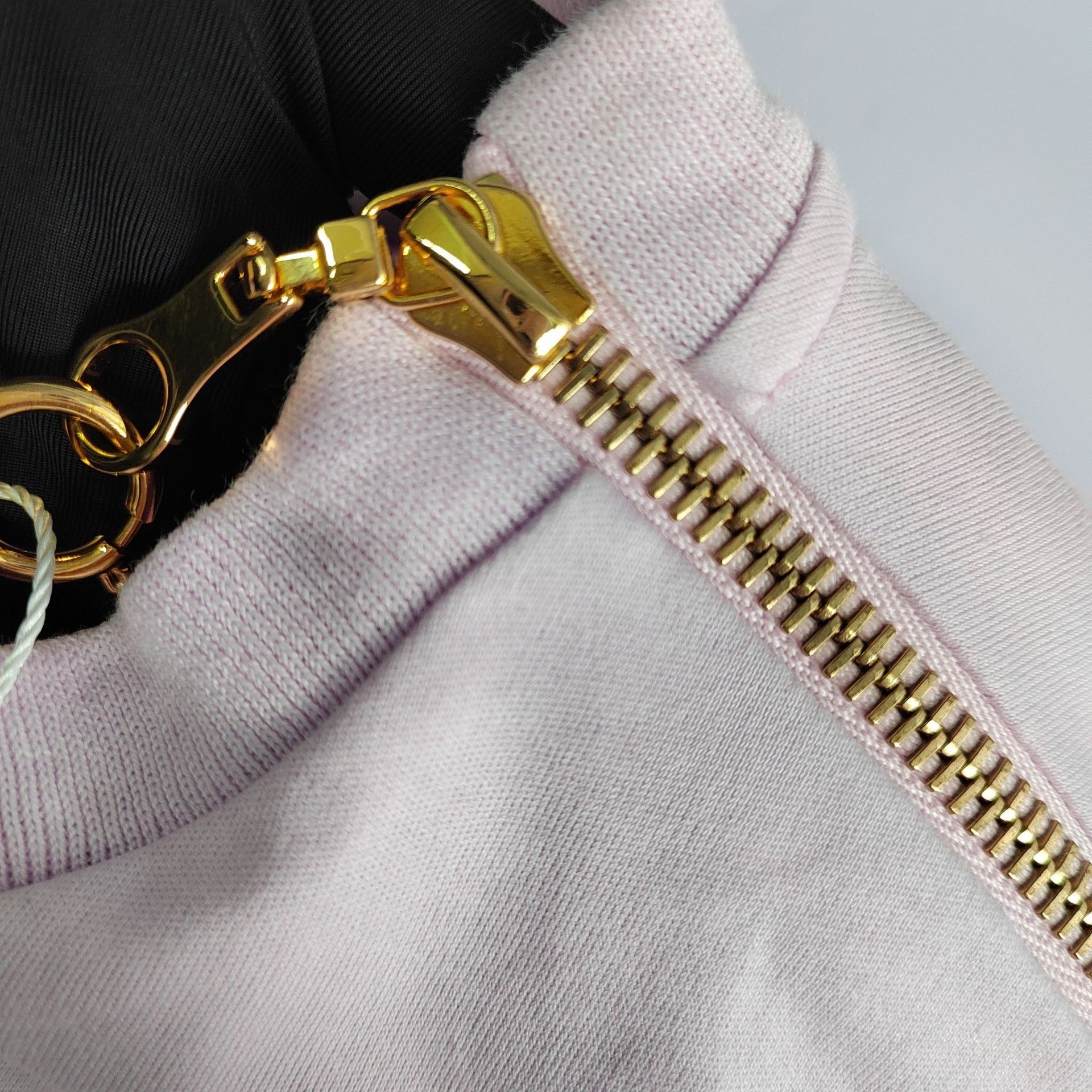 Louis Vuitton Louis Vuitton Purple T-Shirt S Women Size S / US 4 / IT 40 - 5 Thumbnail