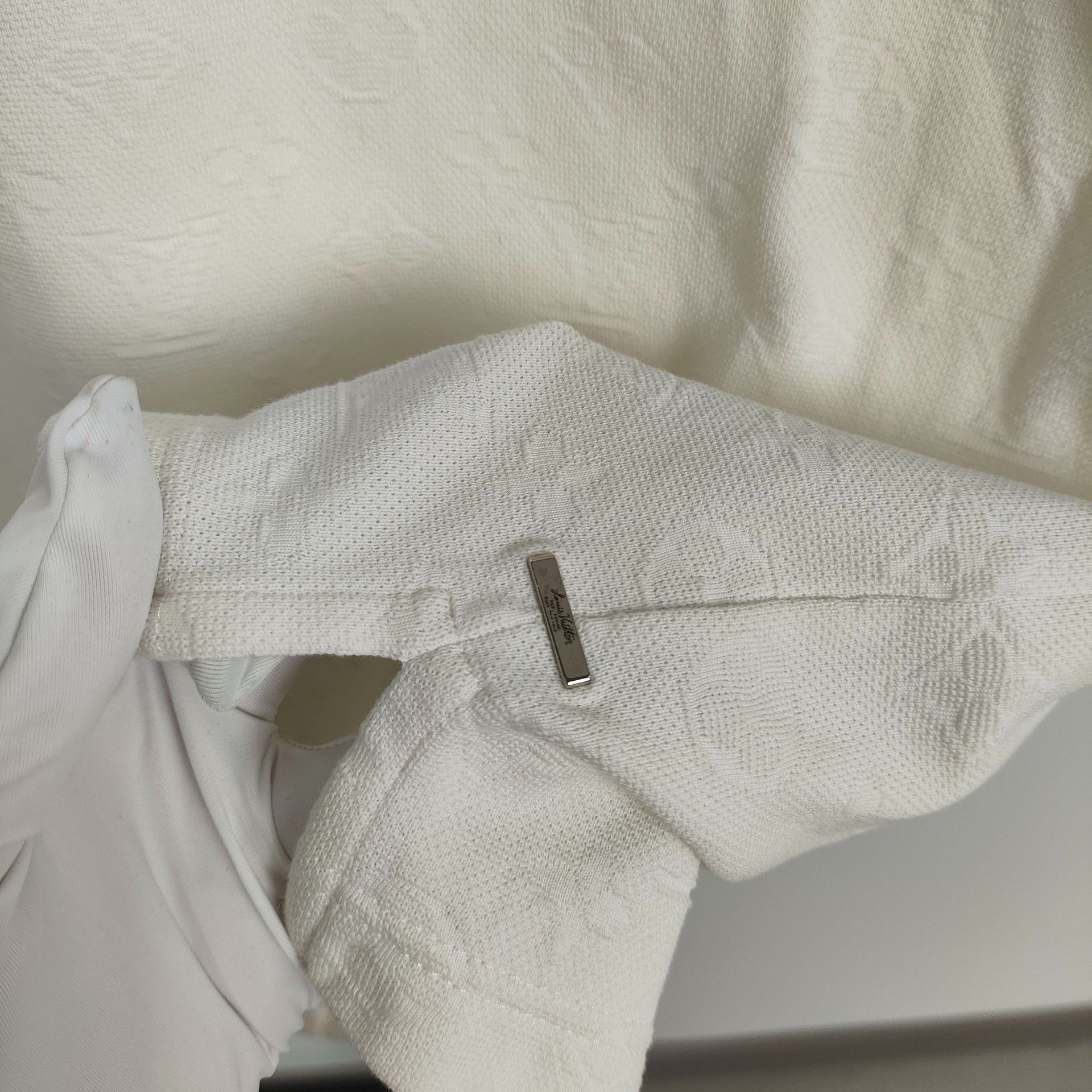 Louis Vuitton Louis Vuitton White T-Shirt S Women Size S / US 4 / IT 40 - 4 Thumbnail