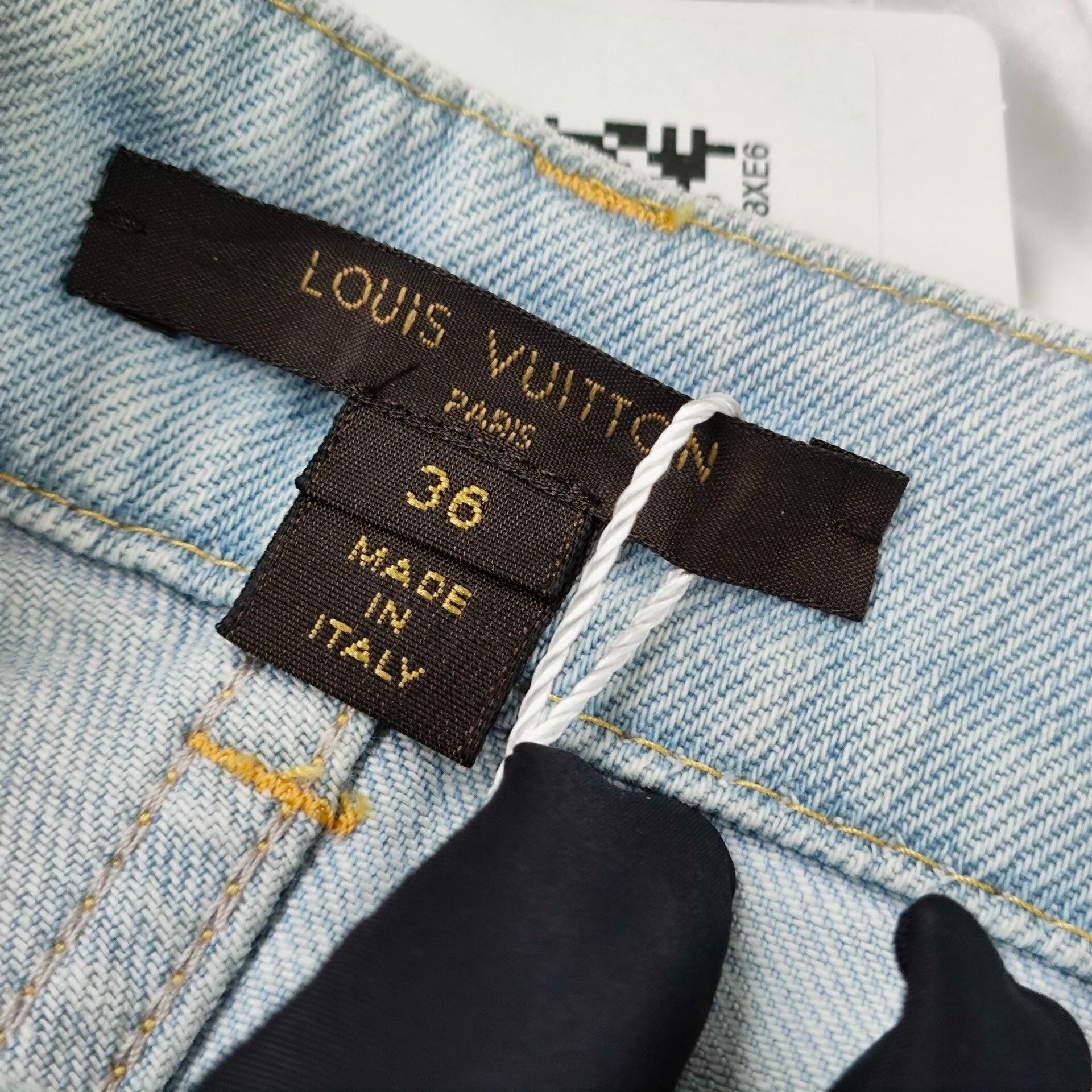 Louis Vuitton Louis Vuitton Blue Denim Jeans 36 Men Size US 36 / EU 52 - 5 Thumbnail