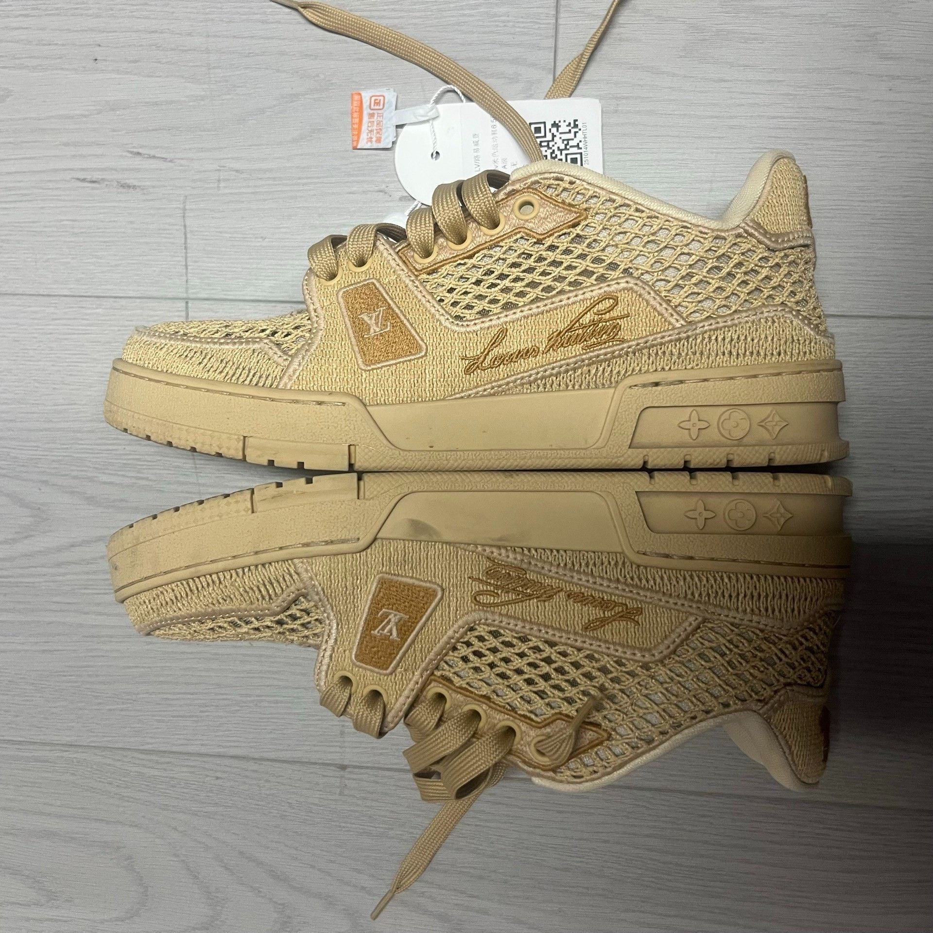 Louis Vuitton Louis Vuitton Beige Lowtop Sneakers 6.5 Men Size US 6.5 / EU 39-40 - 4 Thumbnail