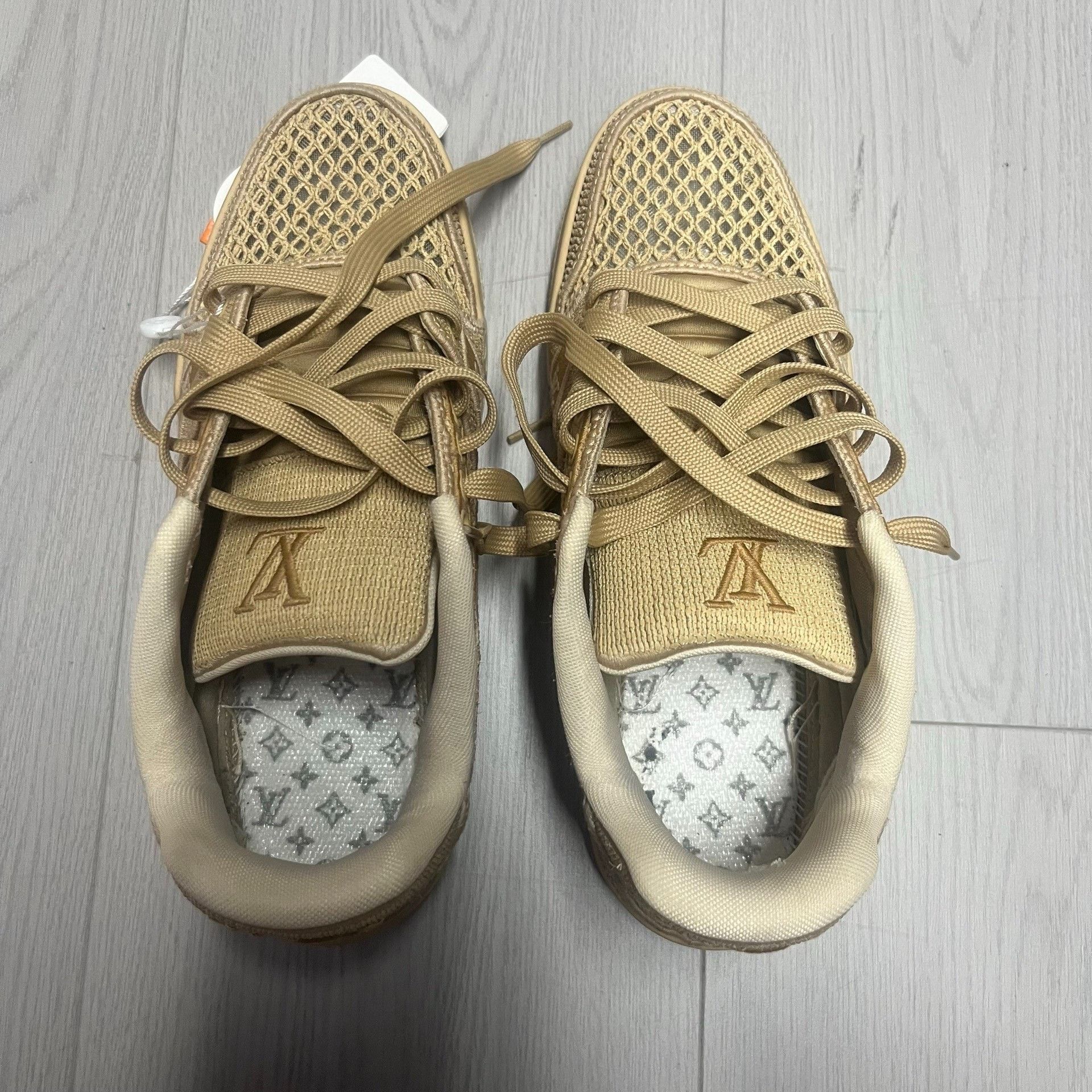 Louis Vuitton Louis Vuitton Beige Lowtop Sneakers 6.5 Men Size US 6.5 / EU 39-40 - 2 Thumbnail