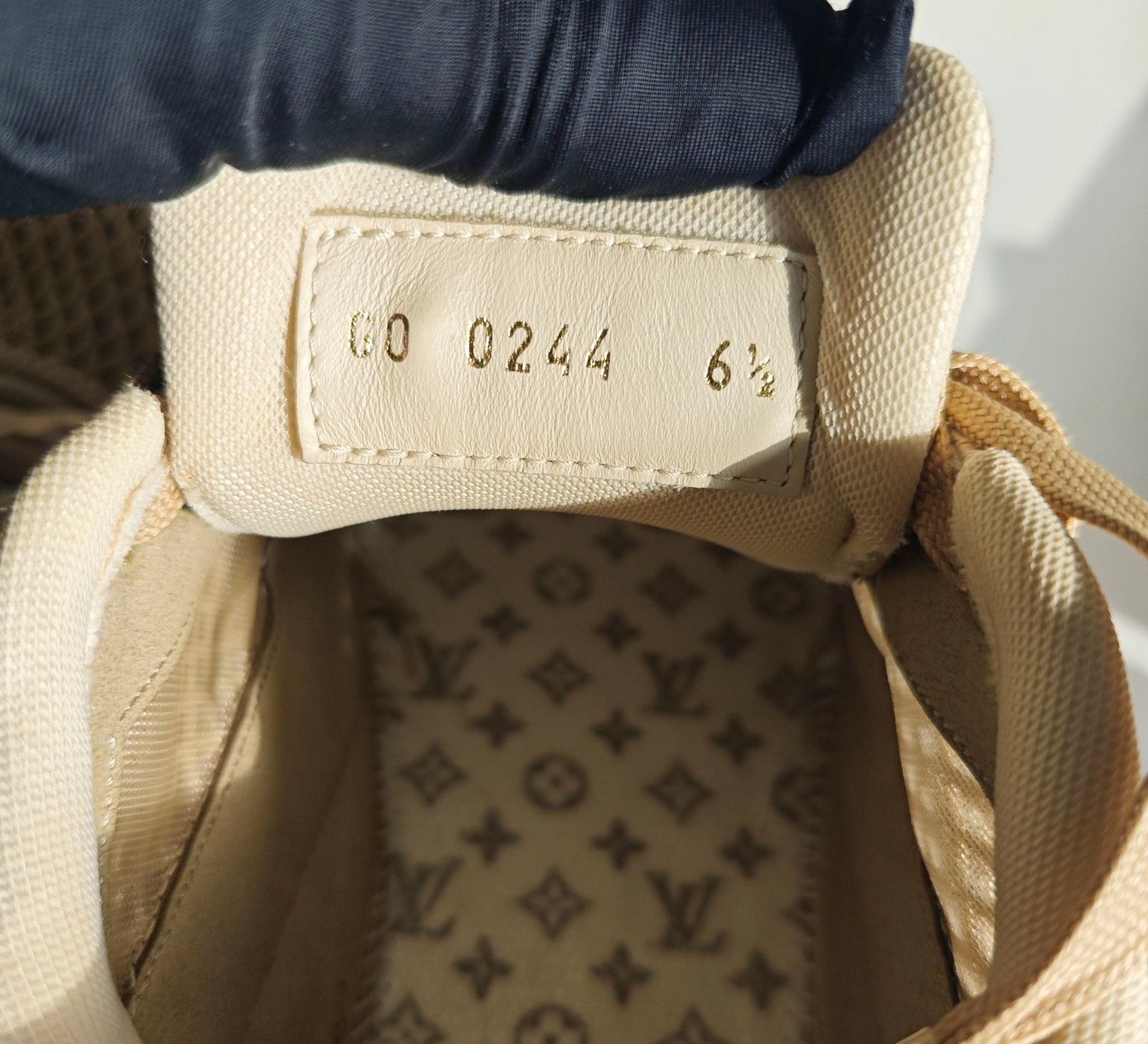 Louis Vuitton Louis Vuitton Beige Lowtop Sneakers 6.5 Men Size US 6.5 / EU 39-40 - 8 Thumbnail