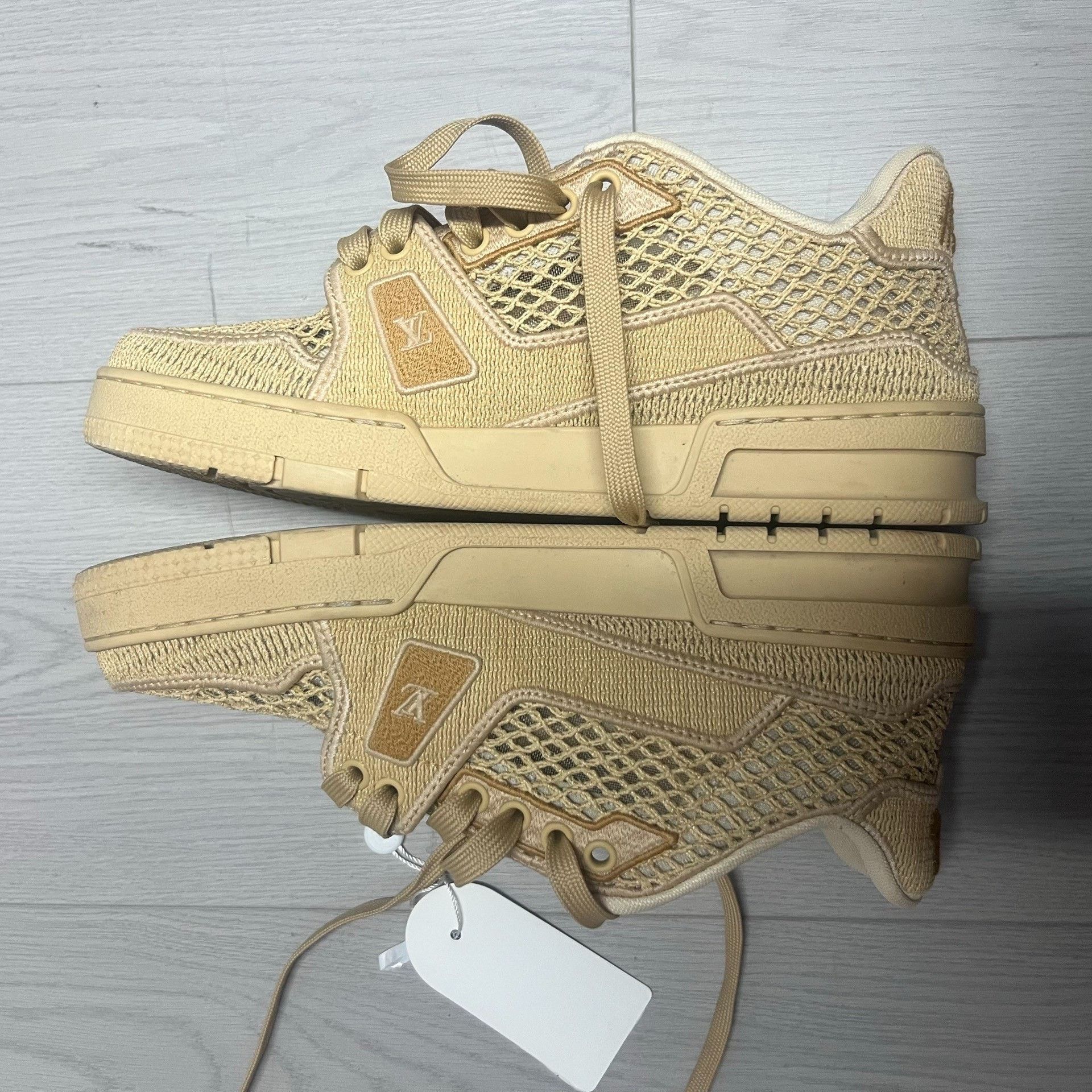 Louis Vuitton Louis Vuitton Beige Lowtop Sneakers 6.5 Men Size US 6.5 / EU 39-40 - 3 Thumbnail