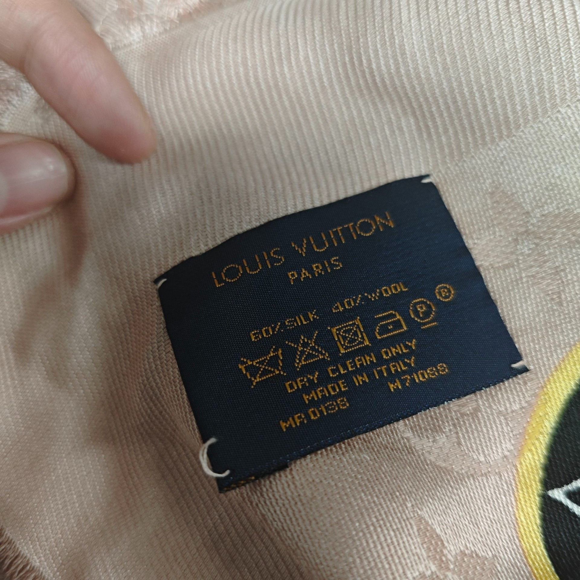 Louis Vuitton Louis Vuitton Pink Scarf S Men Size ONE SIZE - 5 Thumbnail