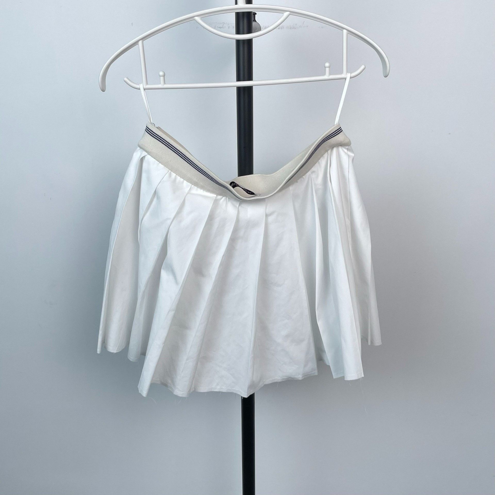 Miu Miu Miu Miu White Skirt 36 Women Size 36" / US 14 / IT 50 - 2 Thumbnail
