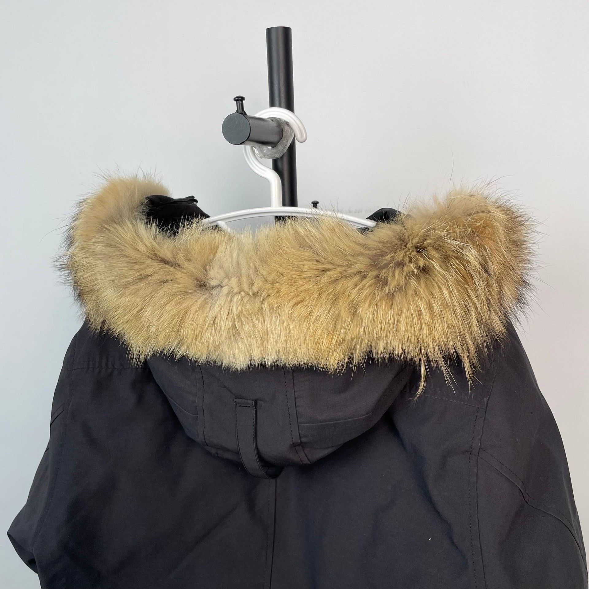 Canada Goose Canada Goose Down Black Heavy Coat L Men Size US L / EU 52-54 / 3 - 6 Thumbnail