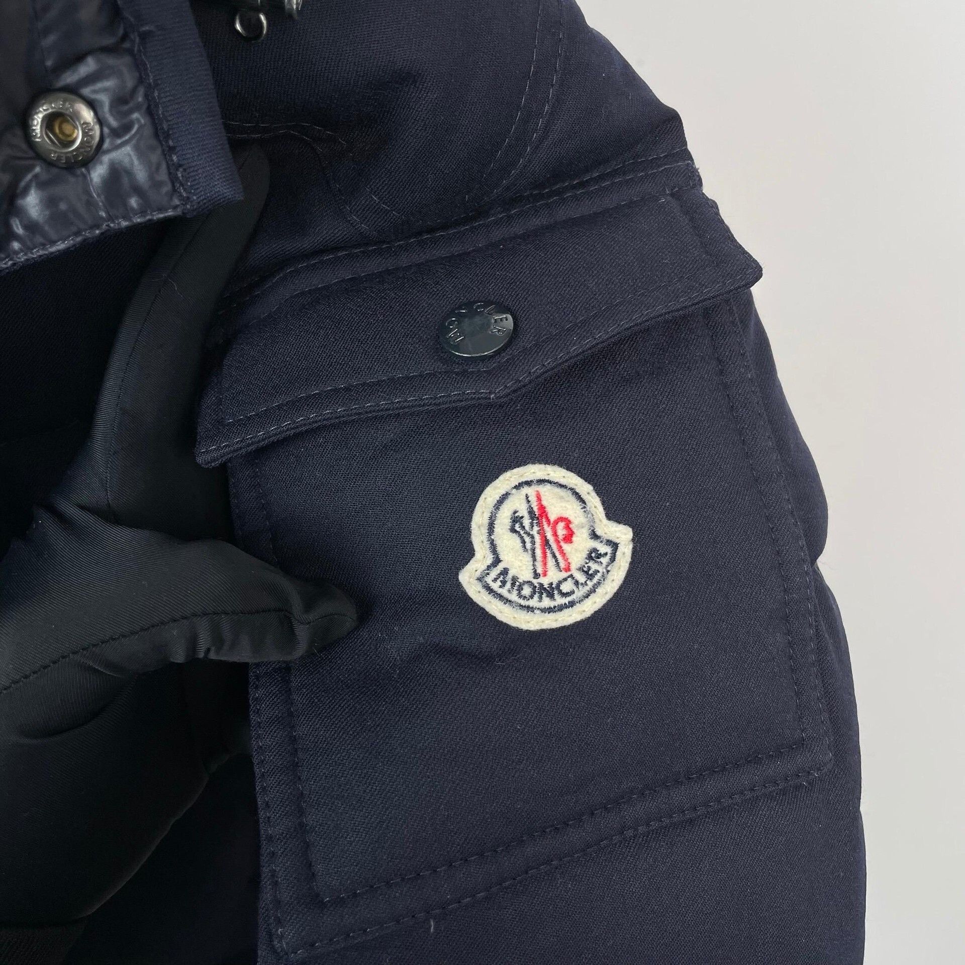 Moncler Moncler Cropped Blue Heavy Coat L Men Size US L / EU 52-54 / 3 - 5 Thumbnail