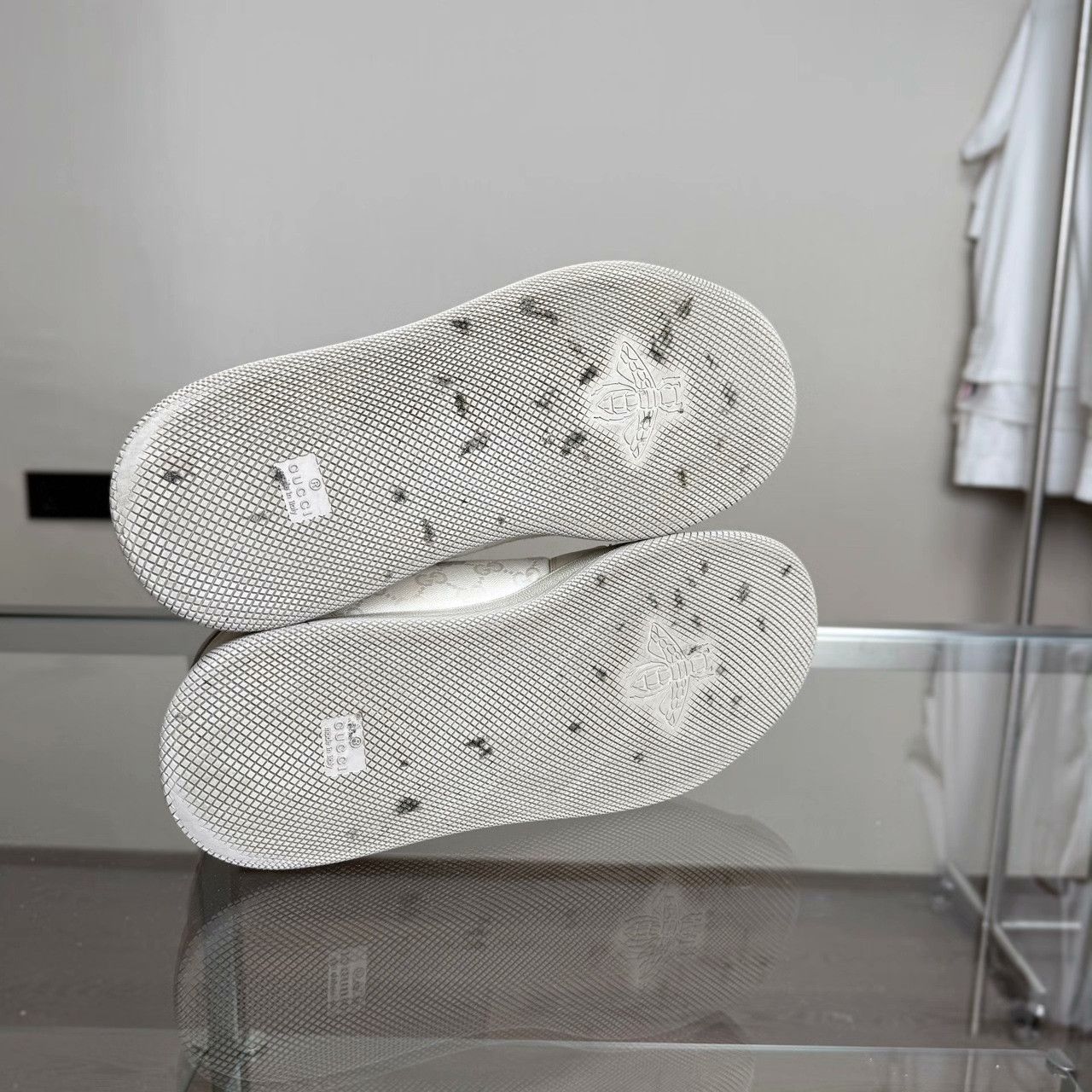 Gucci Gucci White Lowtop Sneakers 9.5 Men Size US 9.5 / EU 42-43 - 6 Thumbnail