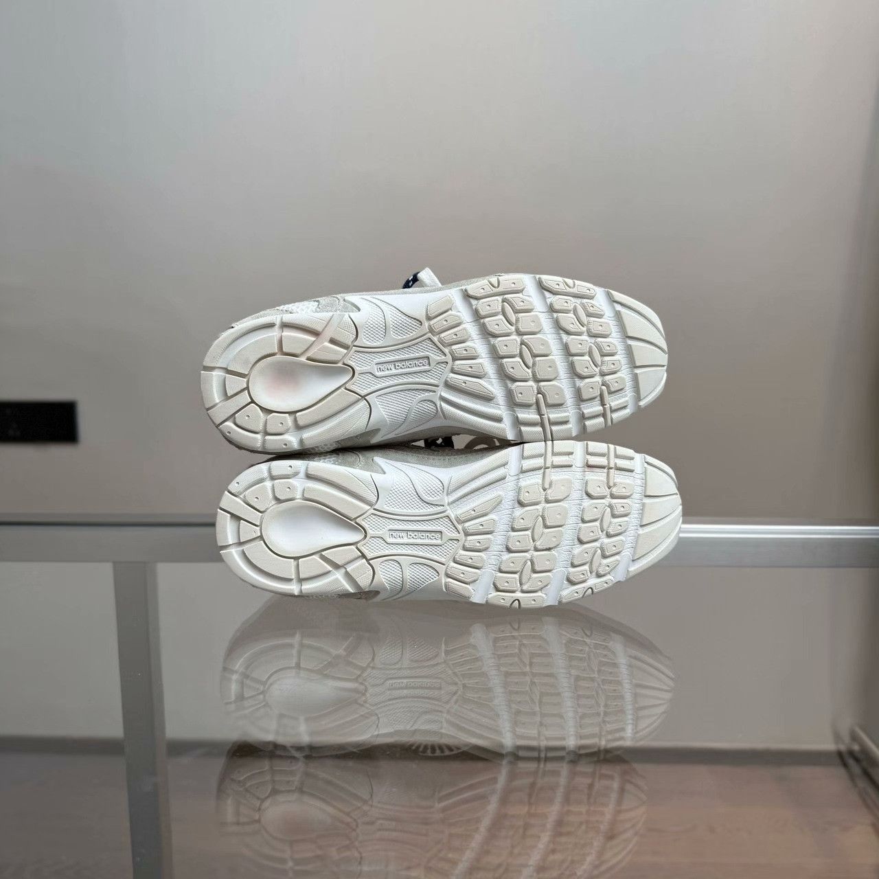 New Balance New Balance Collab White Lowtop Sneakers 37 Women Size US 6.5 / IT 36.5 - 7 Thumbnail
