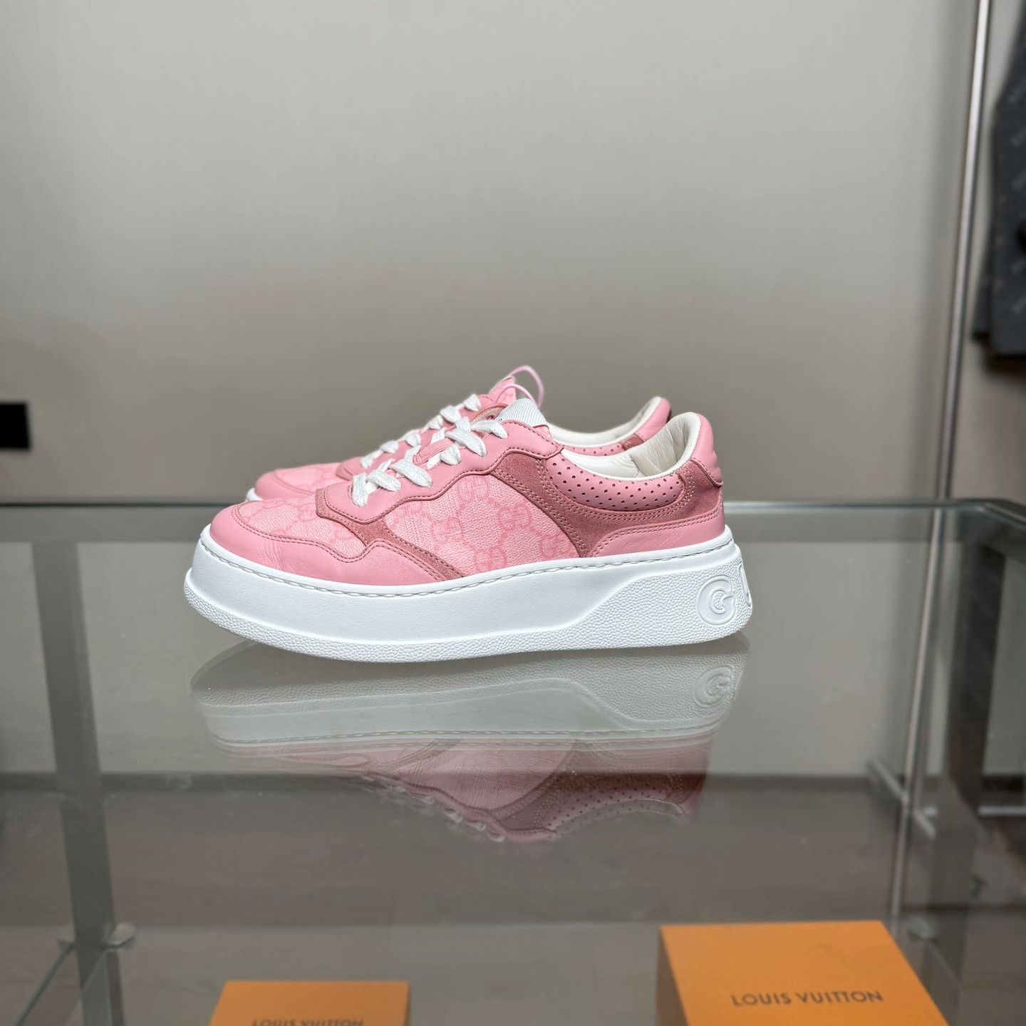 Gucci Gucci Pink Lowtop Sneakers 36 Women Size US 6 / IT 36 - 3 Thumbnail