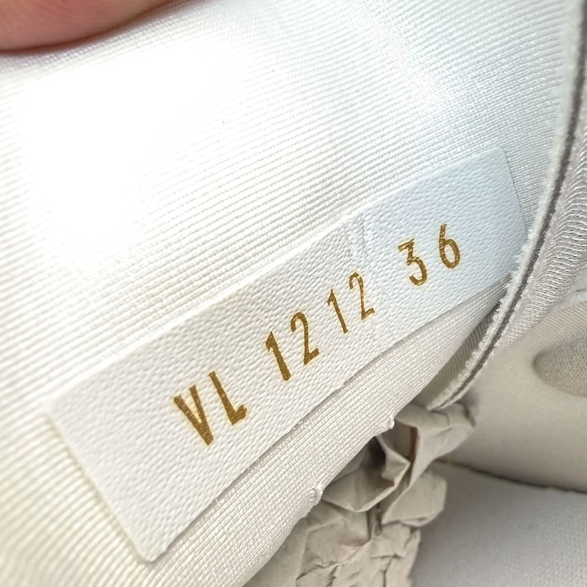 Louis Vuitton Lowtop Sneakers 36 Women