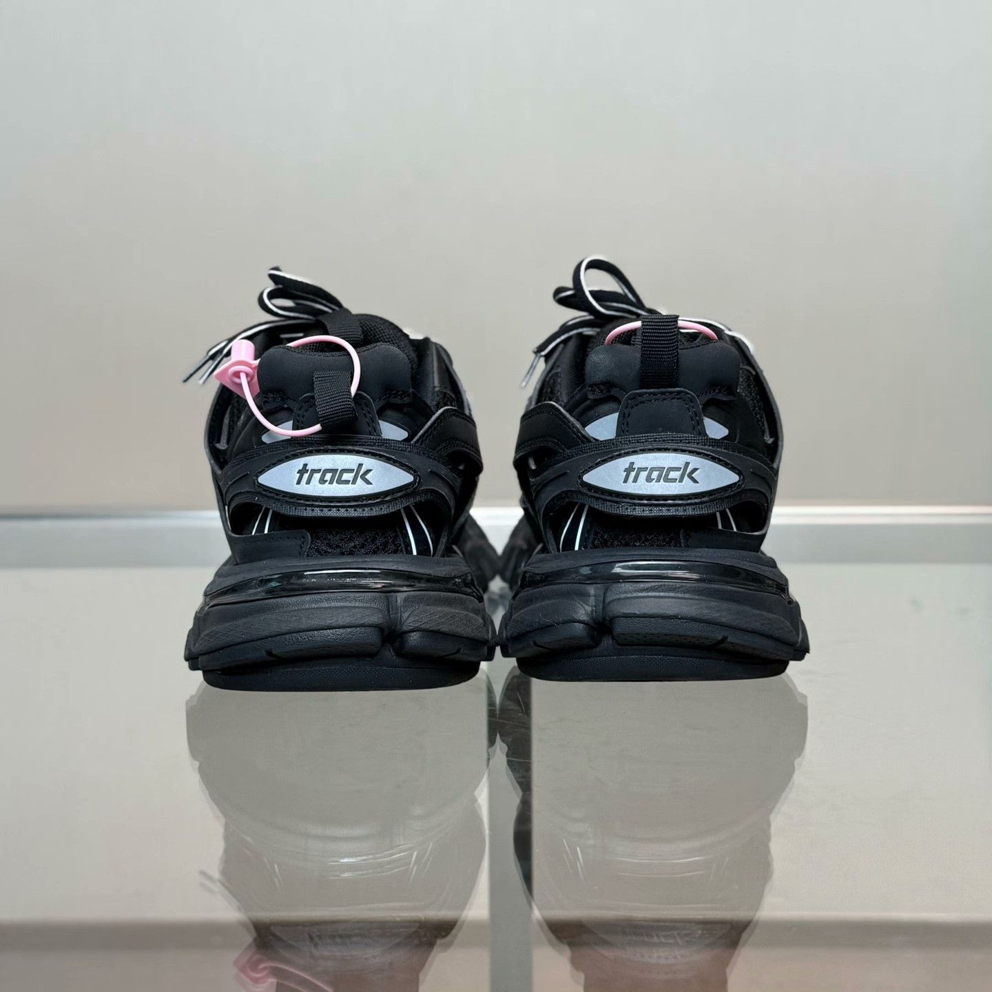 Balenciaga Balenciaga Distressed Black Lowtop Sneakers 37 Women Size US 6.5 / IT 36.5 - 4 Thumbnail