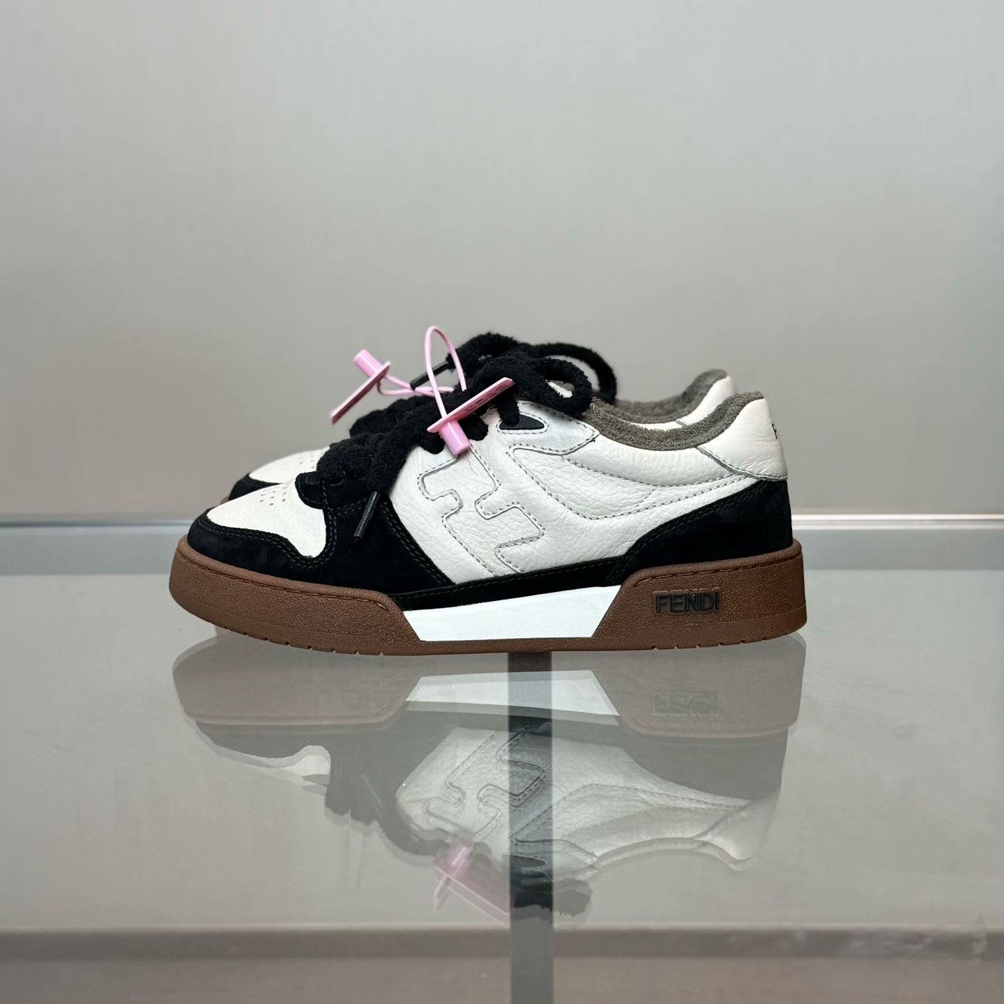 Fendi Fendi Black Lowtop Sneakers 36 Women Size US 6 / IT 36 - 5 Thumbnail