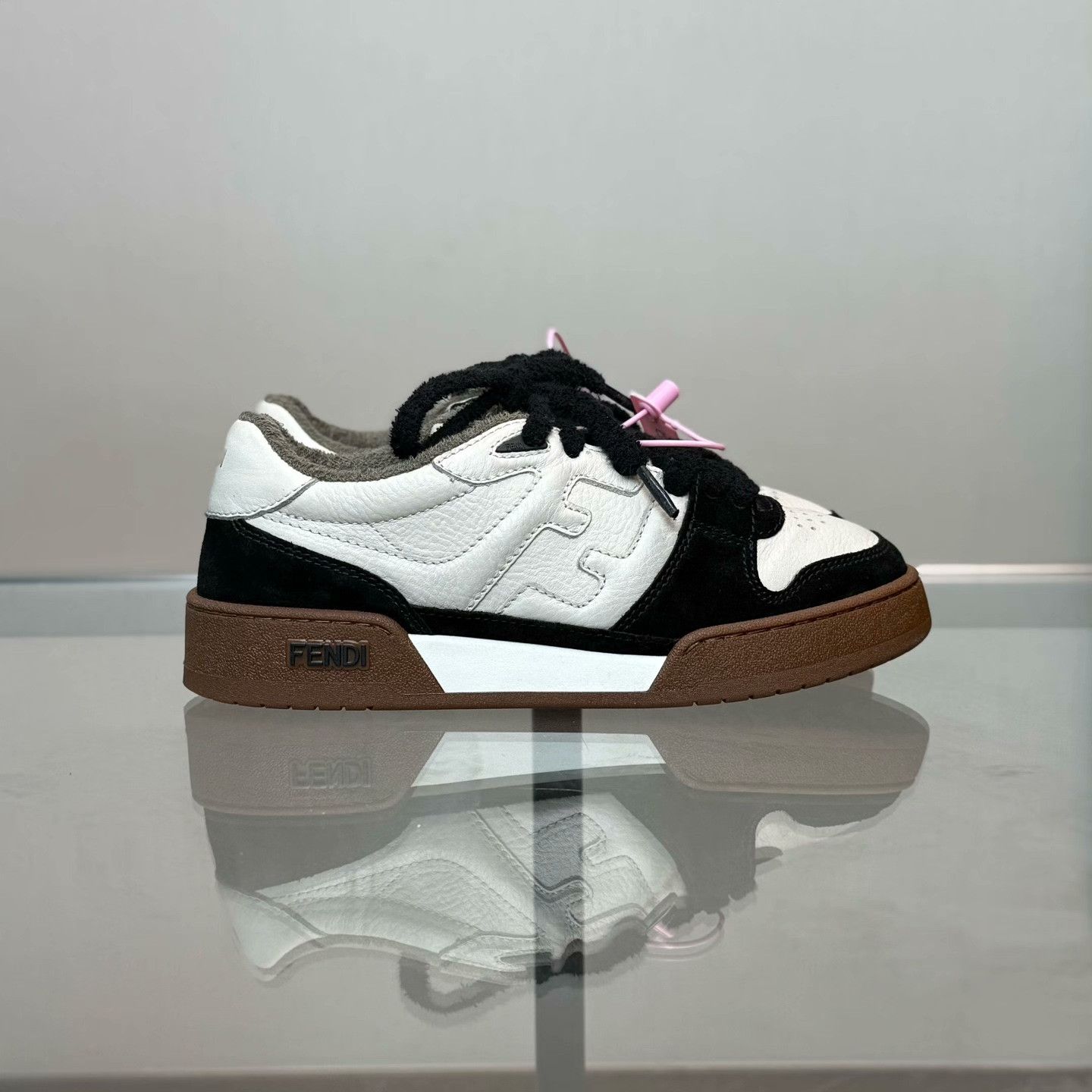 Fendi Fendi Black Lowtop Sneakers 36 Women Size US 6 / IT 36 - 3 Thumbnail