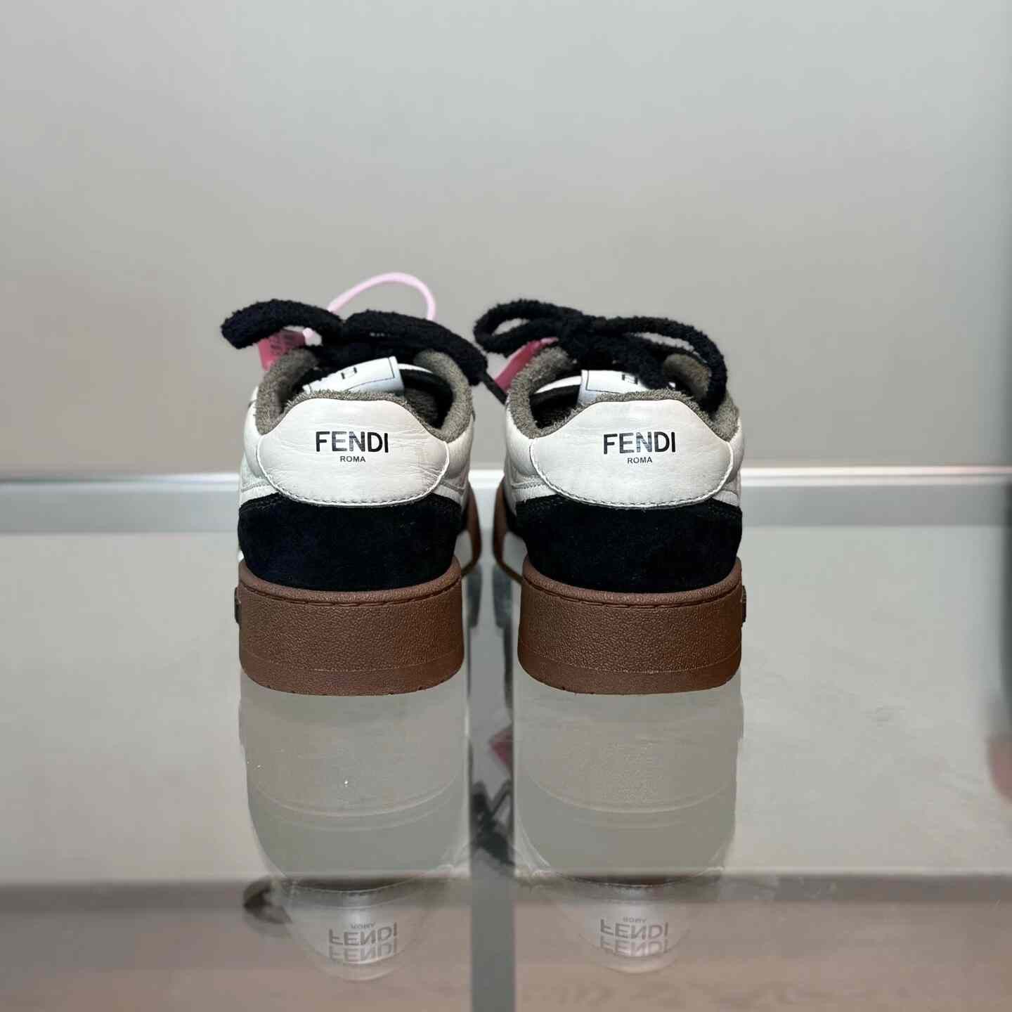 Fendi Fendi Black Lowtop Sneakers 36 Women Size US 6 / IT 36 - 4 Thumbnail