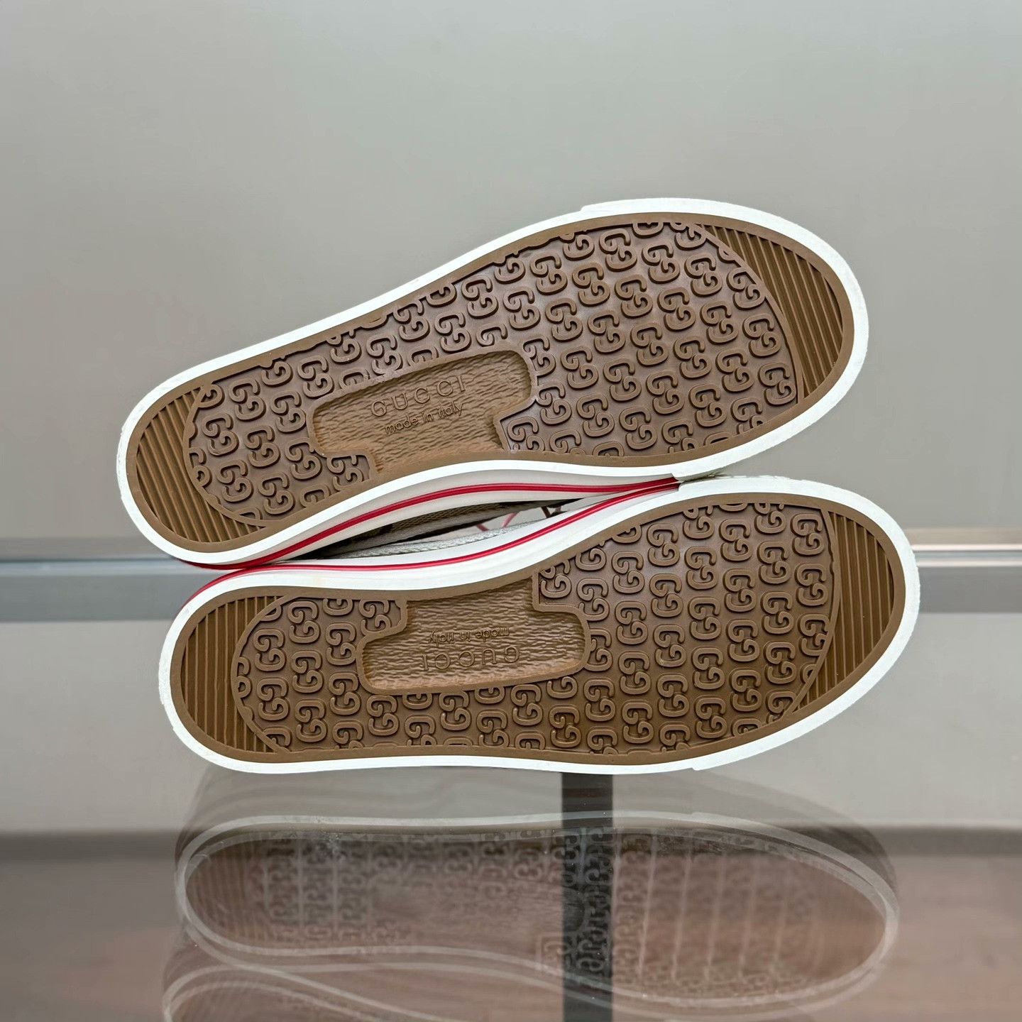 Gucci Gucci Lowtop Sneakers 36 Women Size US 6 / IT 36 - 6 Thumbnail