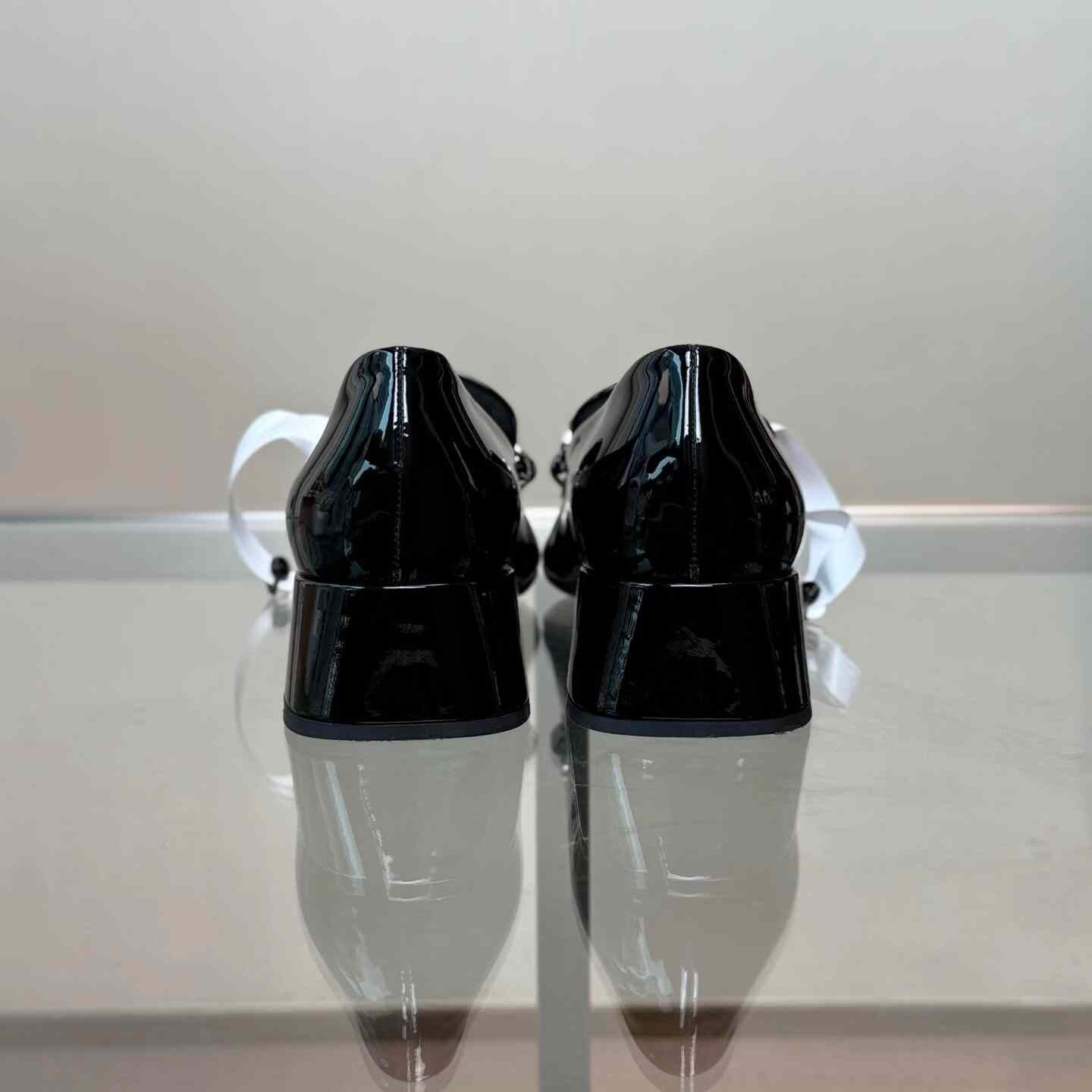 Miu Miu Miu Miu Patent Black Lowtop Sneakers 38 Women Size US 7.5 / IT 37.5 - 4 Thumbnail
