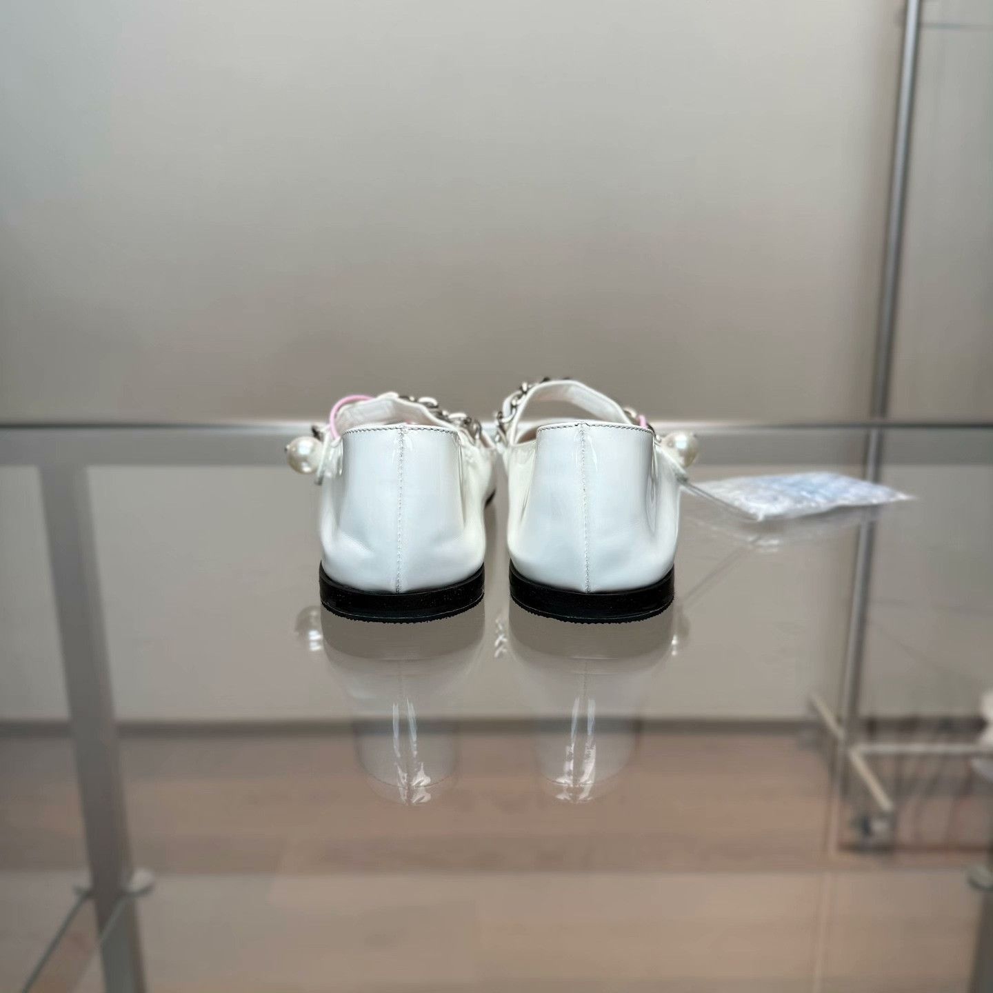 Miu Miu Miu Miu Patent Lowtop Sneakers 35 Women Size US 5 / IT 35 - 5 Thumbnail