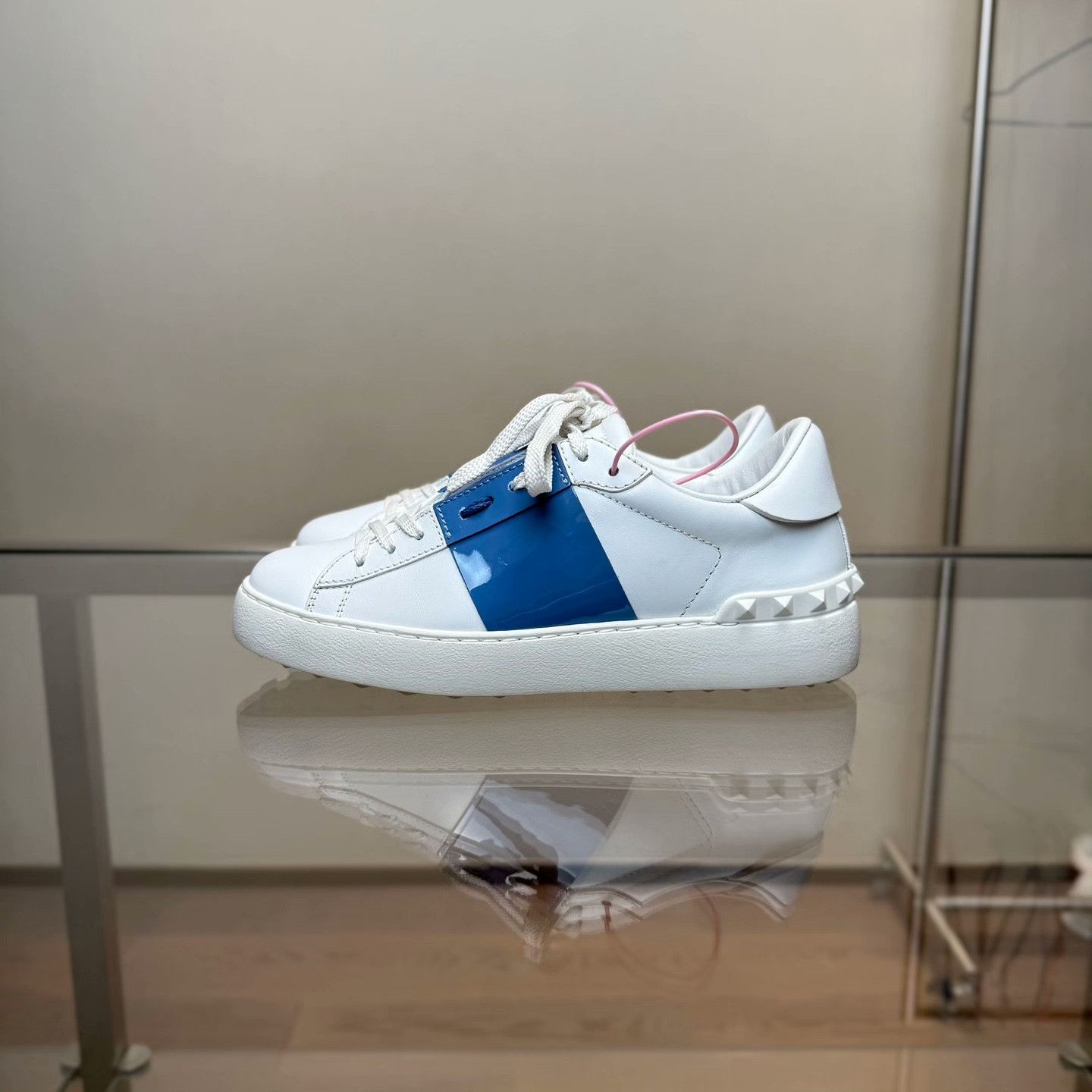 Valentino Valentino Blue Lowtop Sneakers 36 Women Size US 6 / IT 36 - 5 Thumbnail