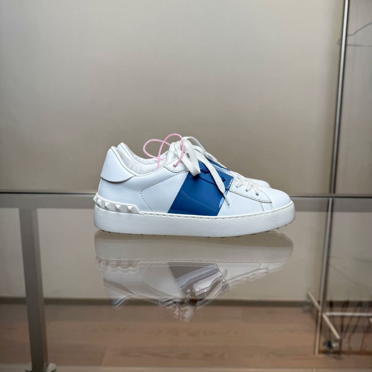 Valentino Valentino Blue Lowtop Sneakers 36 Women Size US 6 / IT 36 - 3 Thumbnail