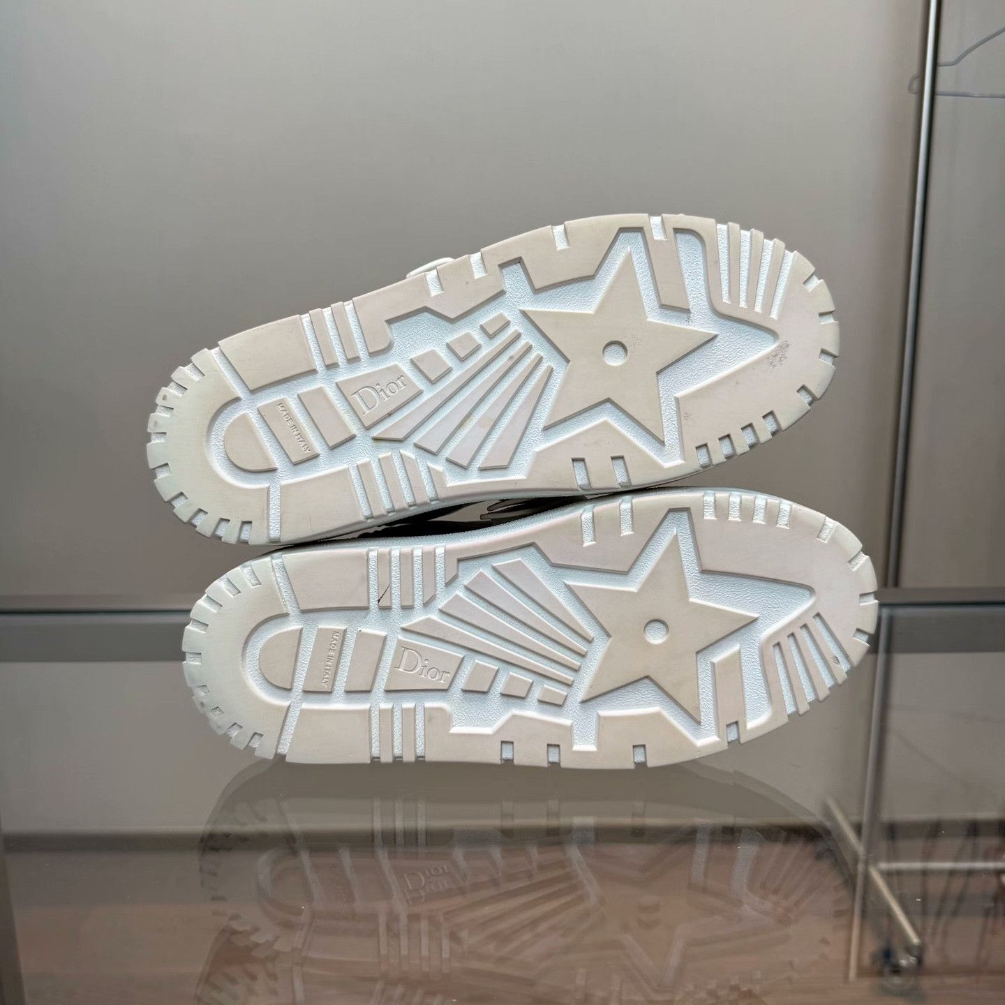 Dior Dior Casual White Lowtop Sneakers 36 Women Size US 6 / IT 36 - 7 Thumbnail