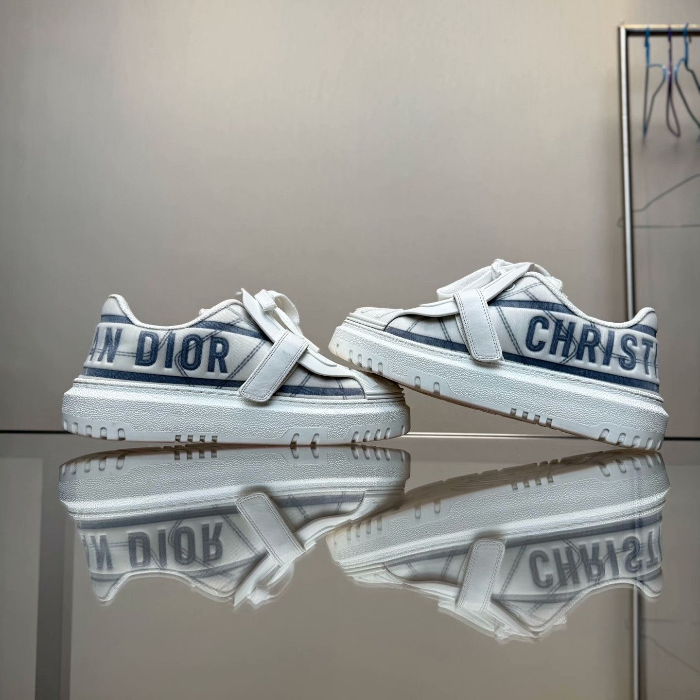 Dior Dior Casual White Lowtop Sneakers 36 Women Size US 6 / IT 36 - 6 Thumbnail