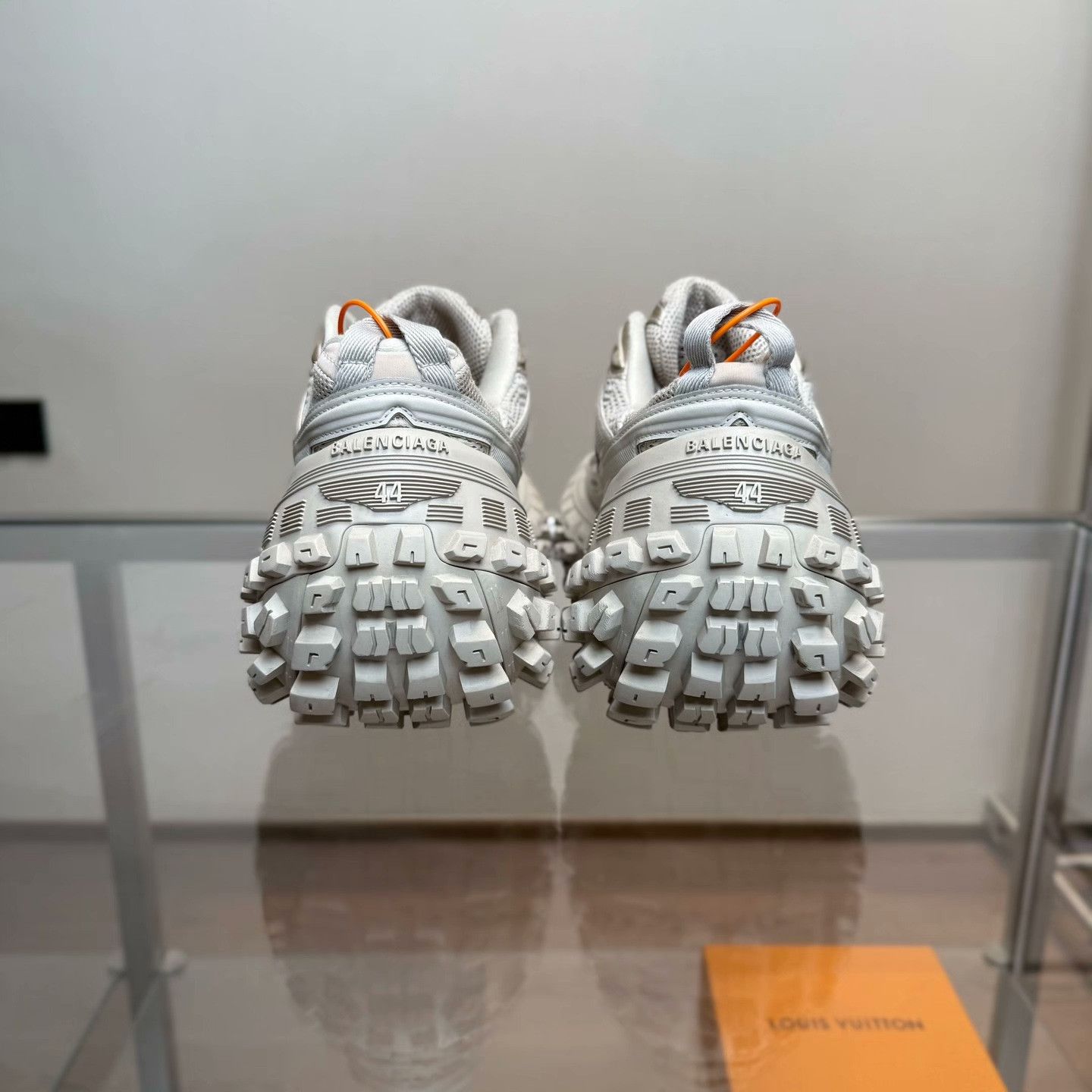 Balenciaga Balenciaga Lowtop Sneakers 44 Men Size US 10.5 / EU 43-44 - 5 Thumbnail
