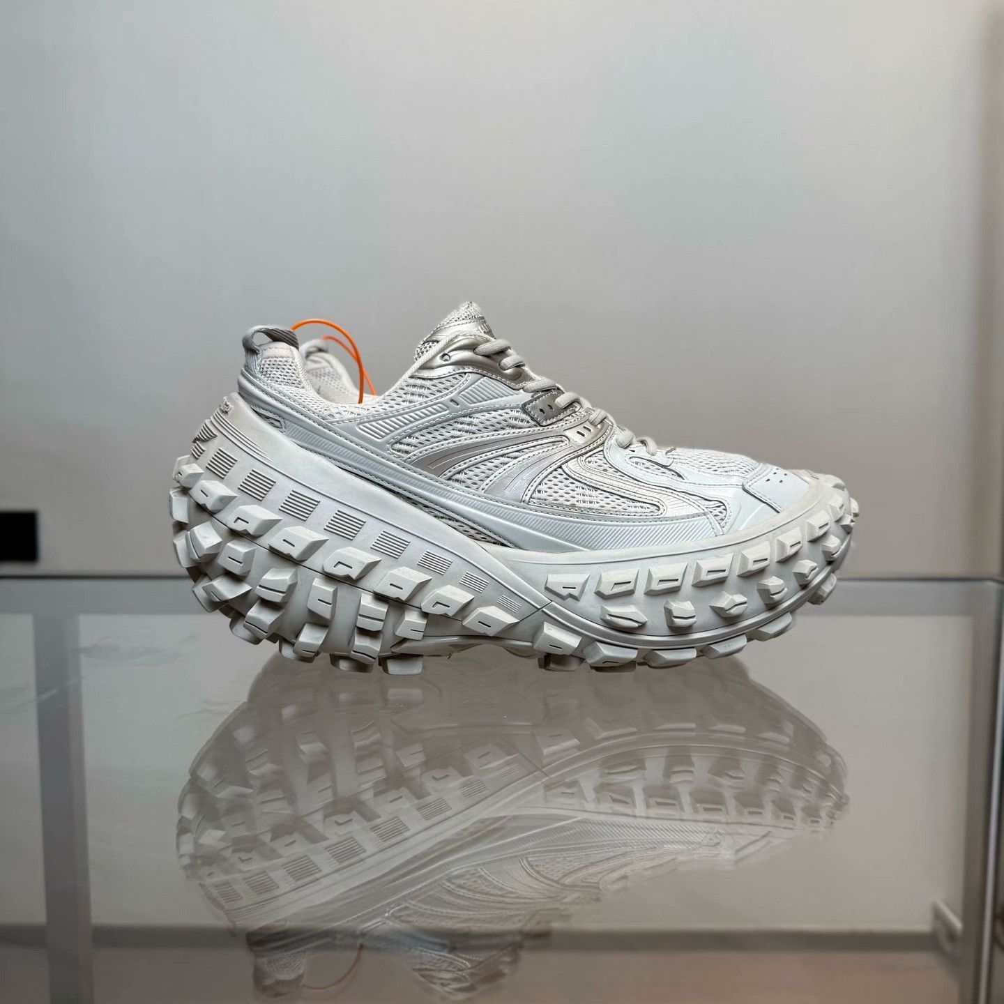 Balenciaga Balenciaga Lowtop Sneakers 44 Men Size US 10.5 / EU 43-44 - 2 Thumbnail