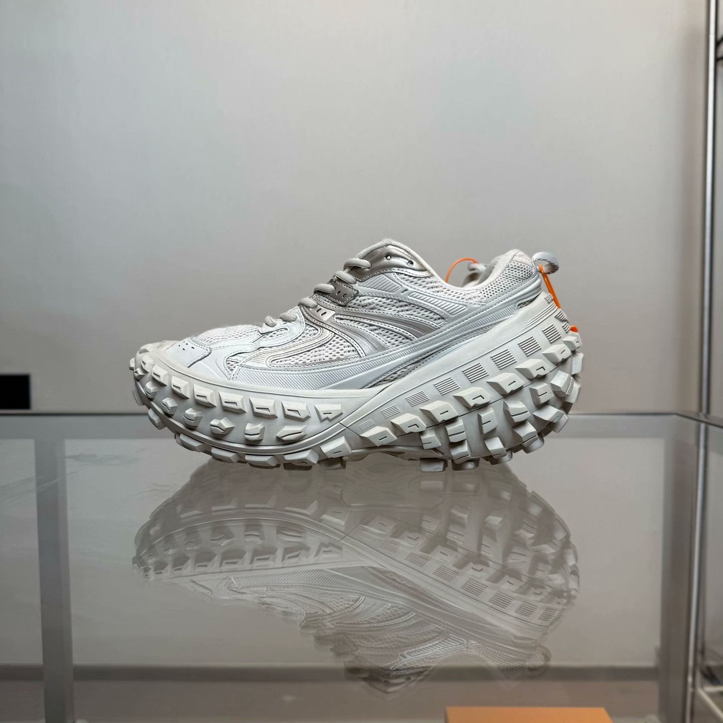 Balenciaga Balenciaga Lowtop Sneakers 44 Men Size US 10.5 / EU 43-44 - 3 Thumbnail