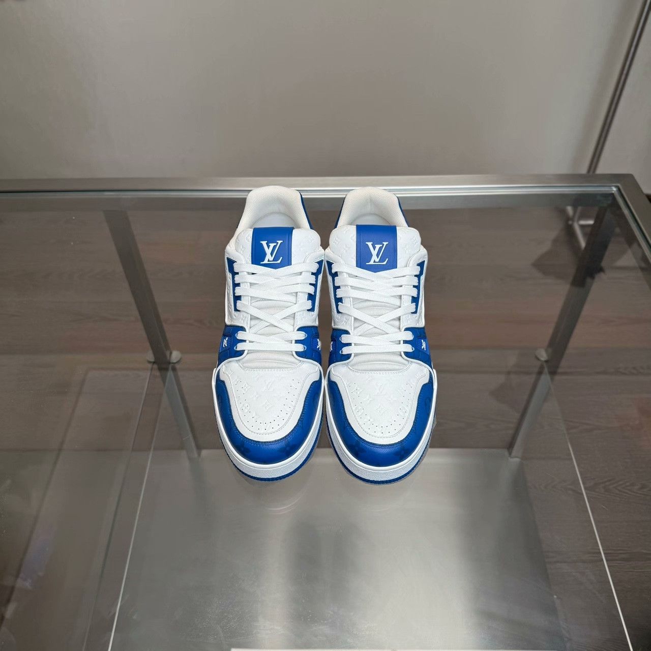 Louis Vuitton Louis Vuitton Training Blue Lowtop Sneakers 10 Men Size US 10 / EU 43 - 5 Thumbnail