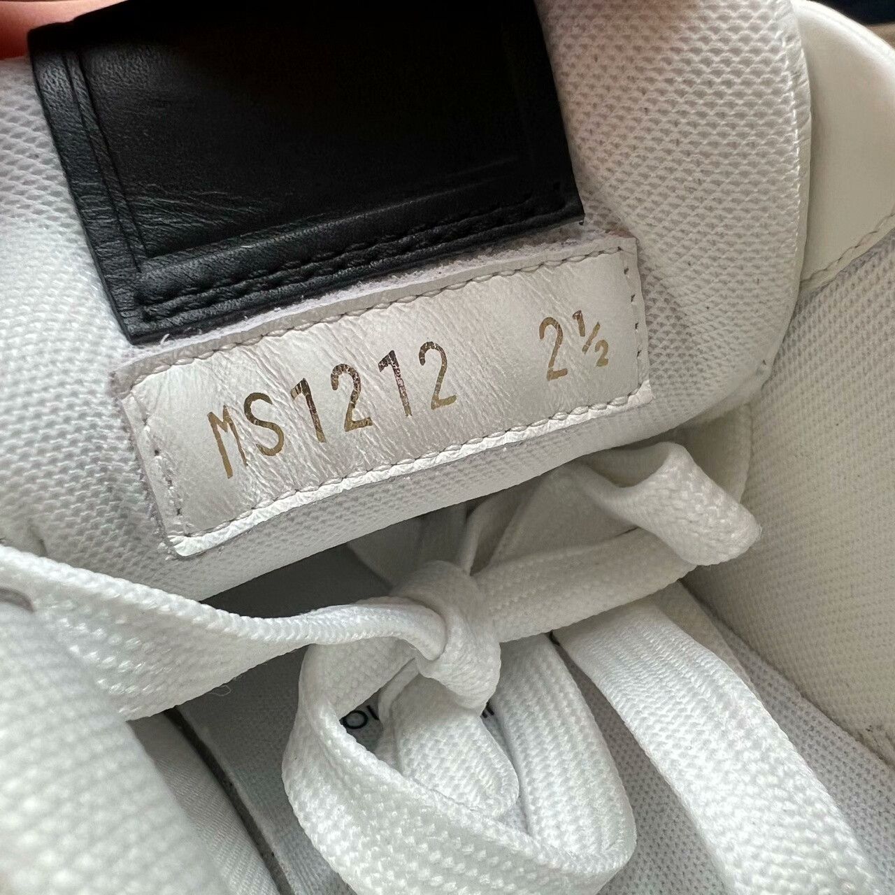 Louis Vuitton Louis Vuitton Training Lowtop Sneakers 36 Men Size US 5 / EU 37 - 8 Thumbnail