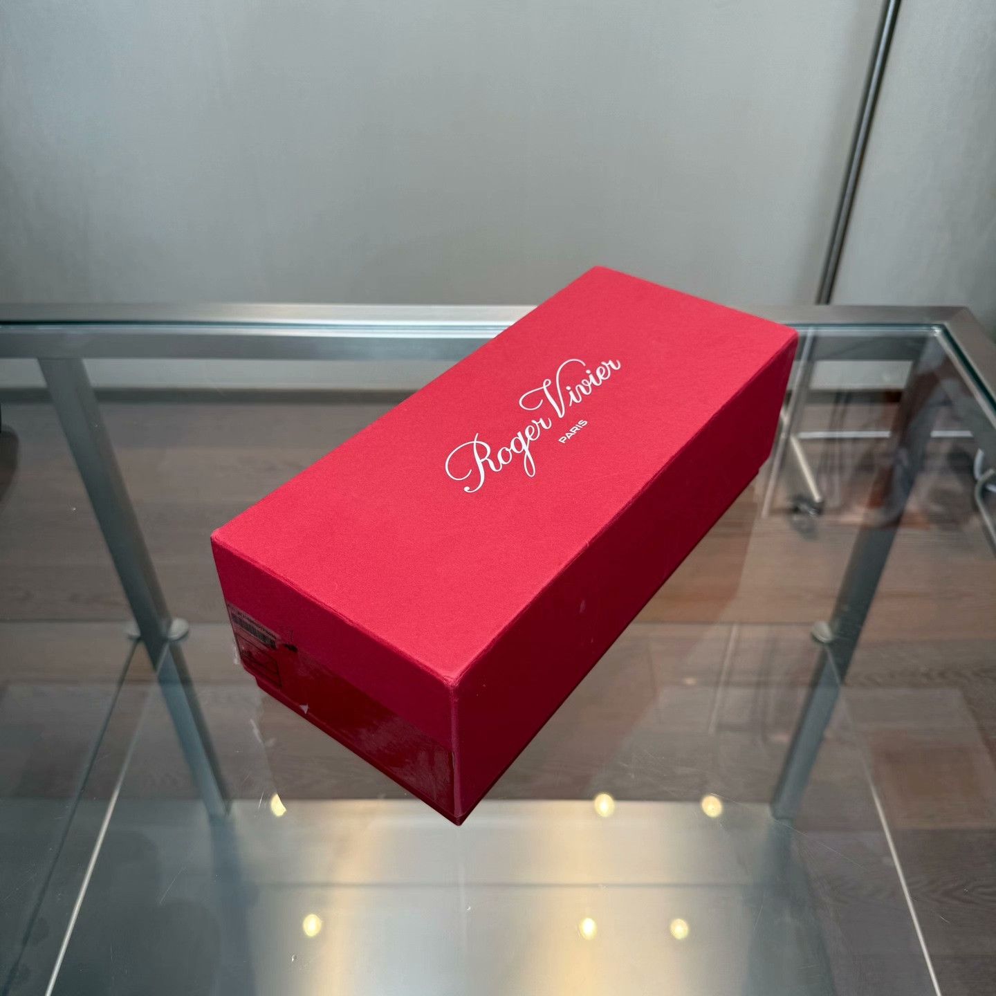 Roger Vivier Roger Vivier Retro Red Lowtop Sneakers 39 Women Size US 8.5 / IT 38.5 - 9 Thumbnail