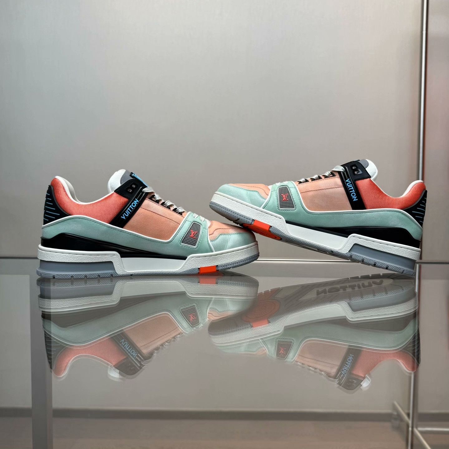 Louis Vuitton Louis Vuitton Training Green Lowtop Sneakers 41 Men Size US 8.5 / EU 41-42 - 6 Thumbnail