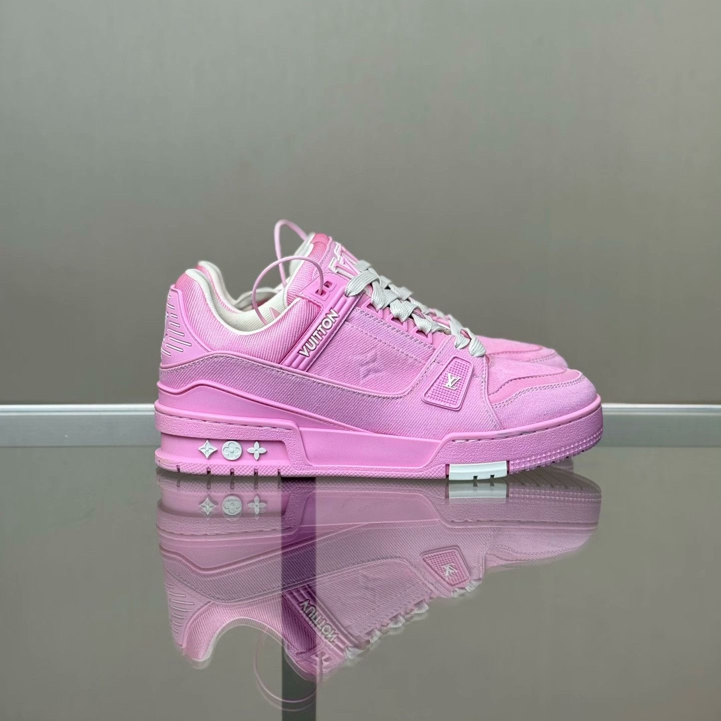 Louis Vuitton Louis Vuitton Training Pink Lowtop Sneakers 25 Women Size US 8 / IT 38 - 5 Thumbnail
