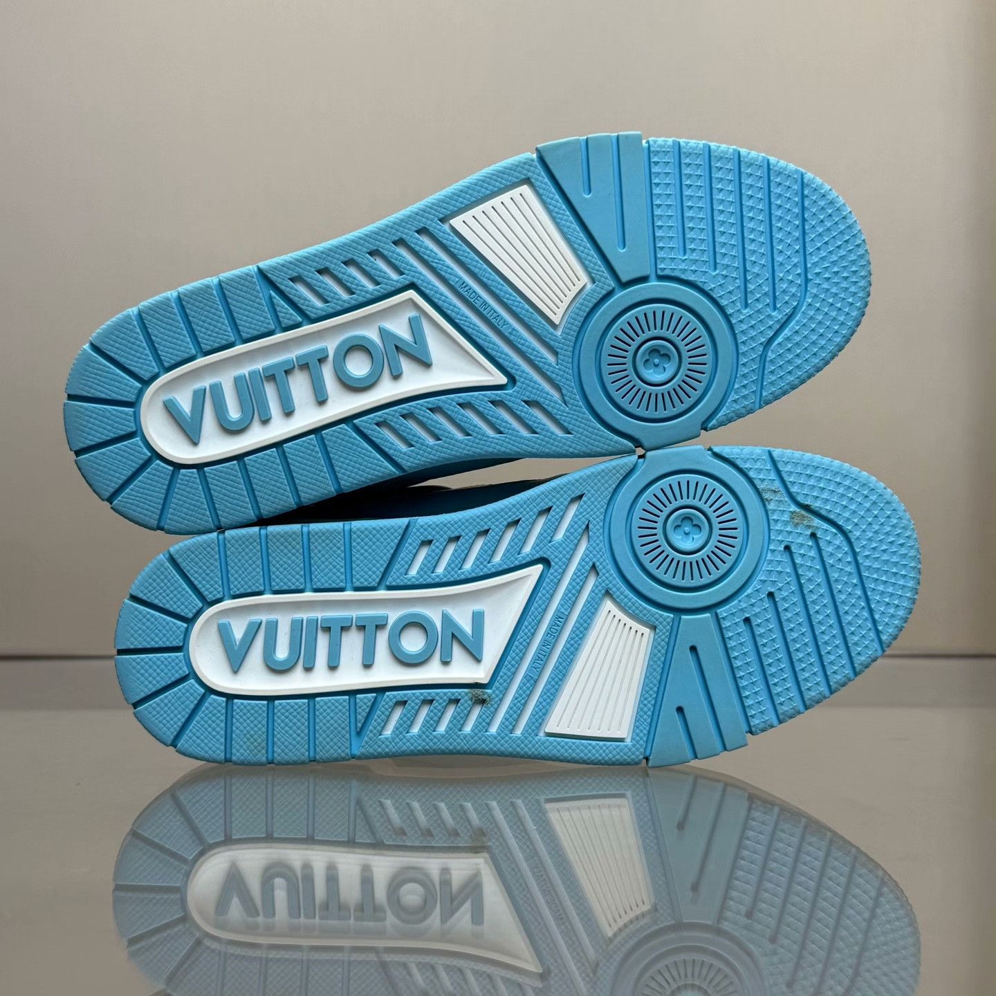 Louis Vuitton Louis Vuitton Training Blue Lowtop Sneakers 37 Women Size US 6.5 / IT 36.5 - 7 Thumbnail