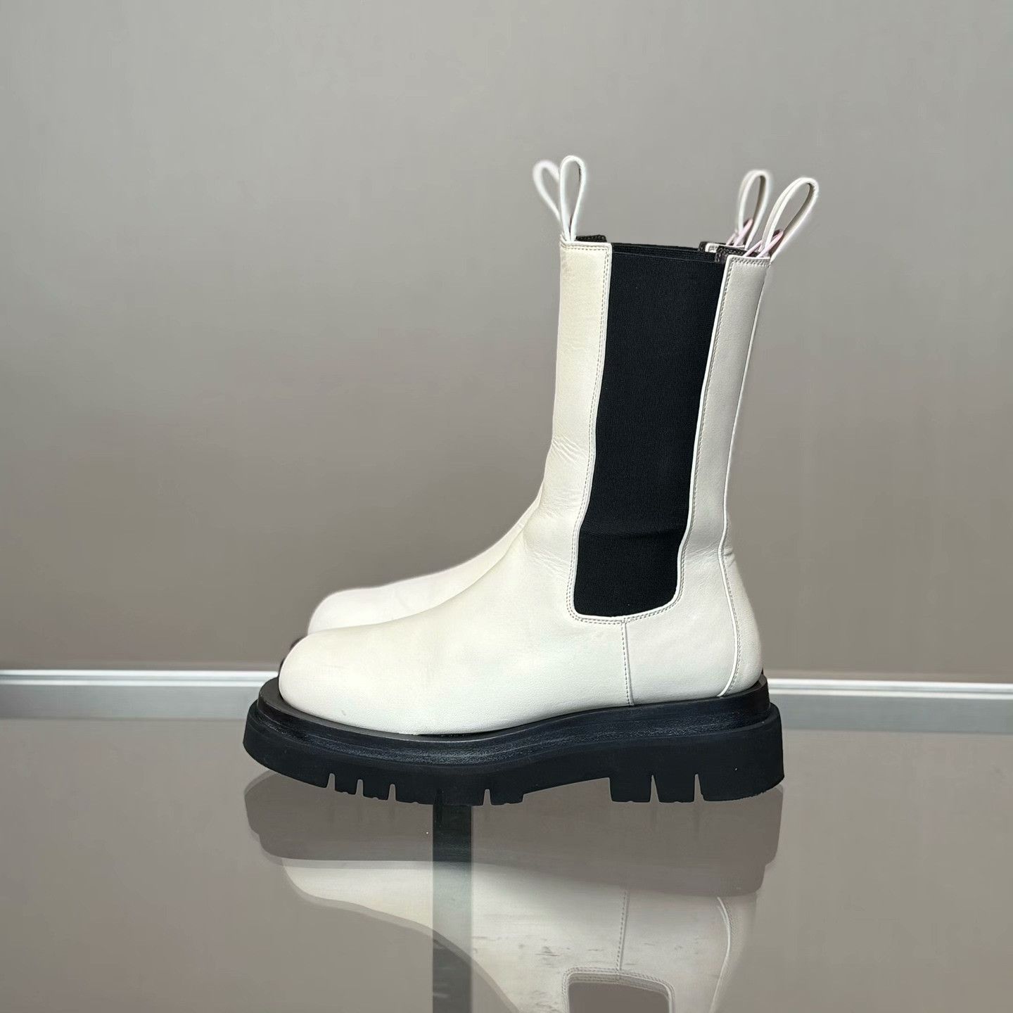Bottega Veneta Bottega Veneta White Boots 37 Women Size US 6.5 / IT 36.5 - 3 Thumbnail
