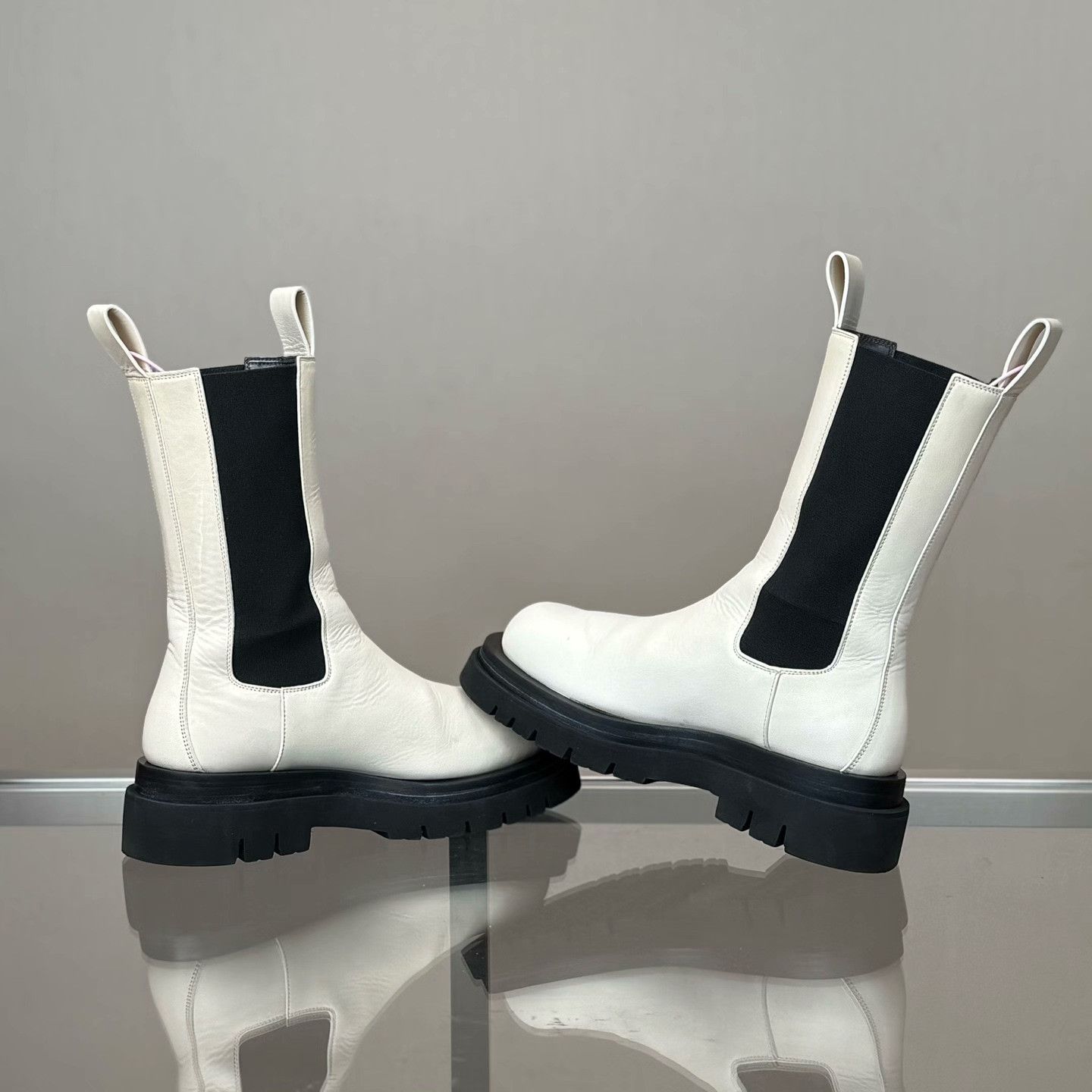 Bottega Veneta Bottega Veneta White Boots 37 Women Size US 6.5 / IT 36.5 - 6 Thumbnail