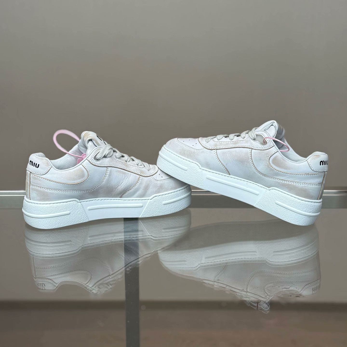 Miu Miu Miu Miu Distressed White Lowtop Sneakers 36 Women Size US 6 / IT 36 - 6 Thumbnail