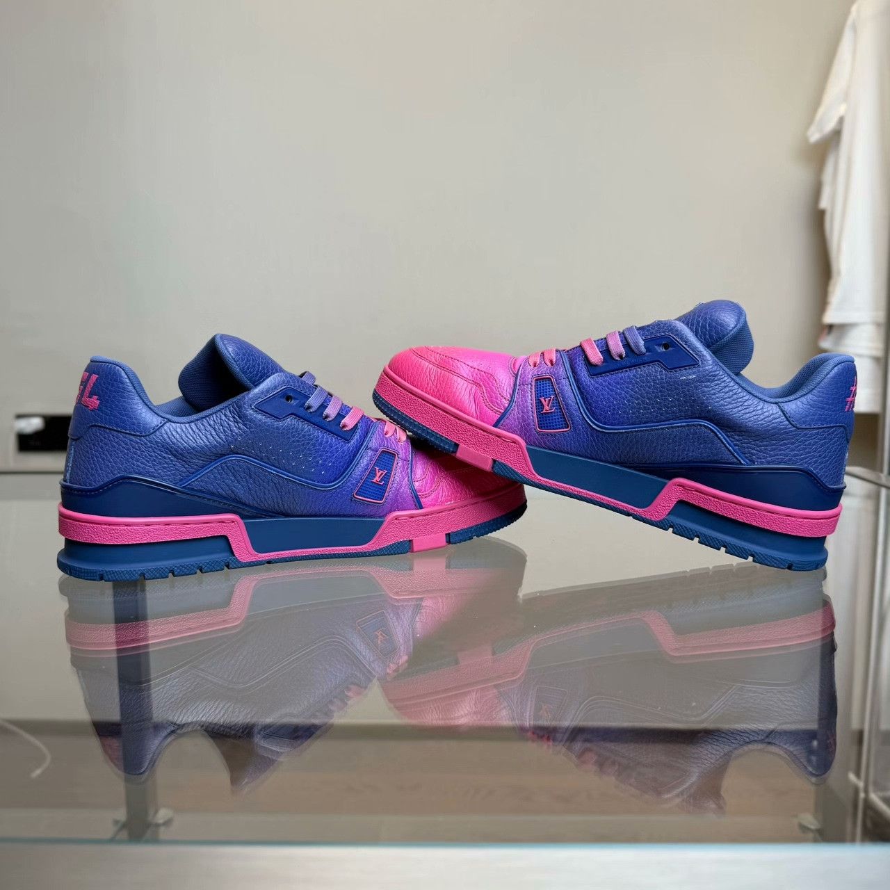 Louis Vuitton Louis Vuitton Training Gradient Multi Lowtop Sneakers 41 Men Size US 8.5 / EU 41-42 - 4 Thumbnail