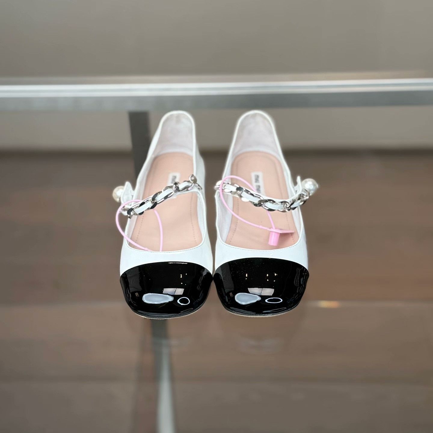 Miu Miu Miu Miu Lowtop Sneakers 36 Women Size US 6 / IT 36 - 2 Thumbnail