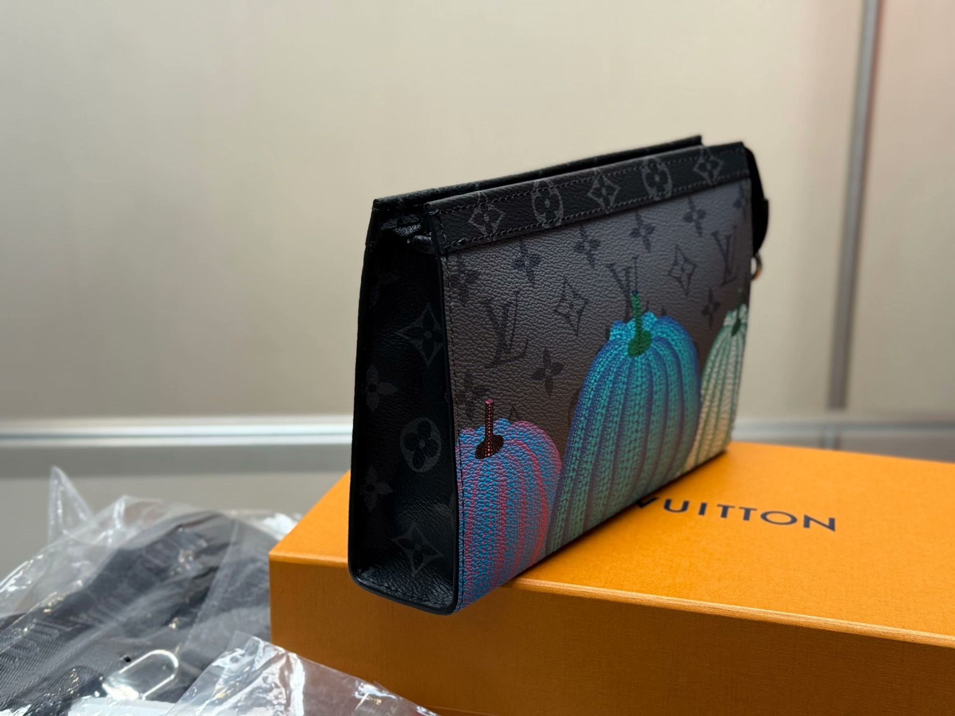 Louis Vuitton Louis Vuitton Orange Bag S Men Size ONE SIZE - 6 Thumbnail