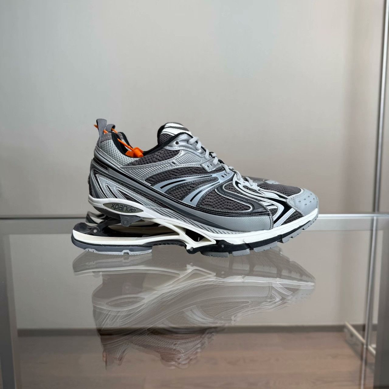 Balenciaga Balenciaga Gray Lowtop Sneakers 43 Men Size US 10 / EU 43 - 3 Thumbnail
