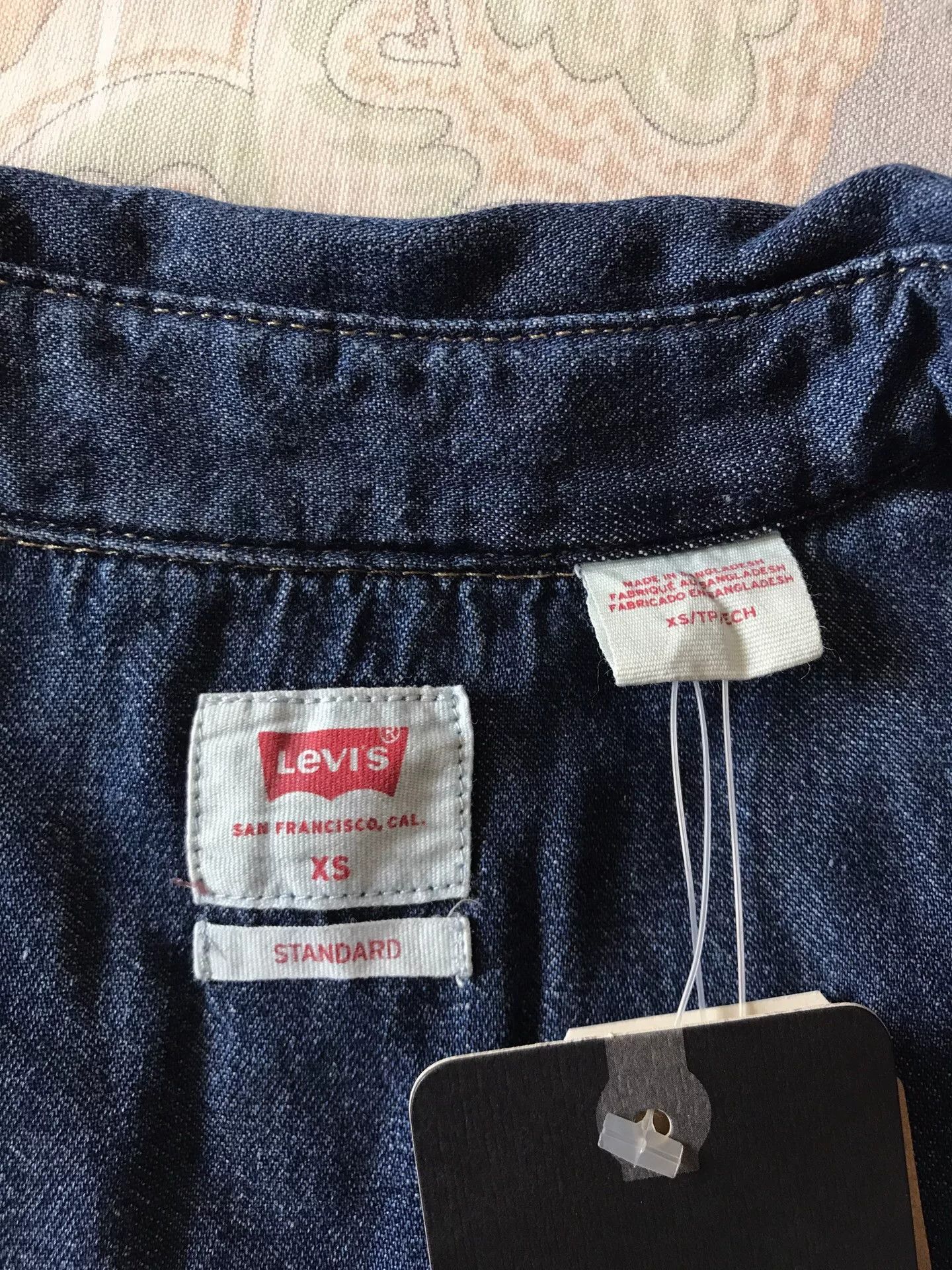 Levi's Levi's Washed Denim Shirt XS Size US XS / EU 42 / 0 - 6 Thumbnail