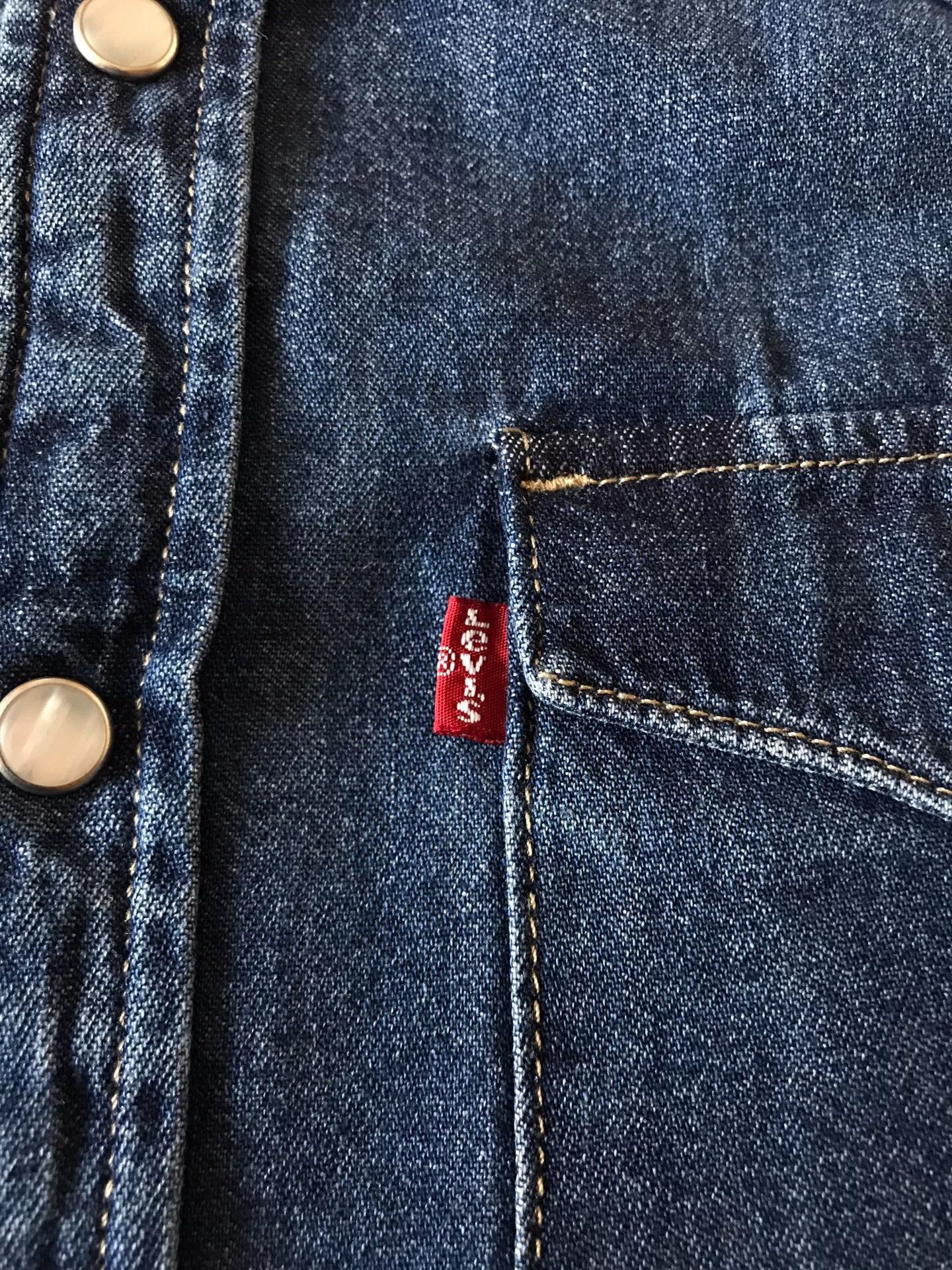 Levi's Levi's Washed Denim Shirt XS Size US XS / EU 42 / 0 - 5 Thumbnail