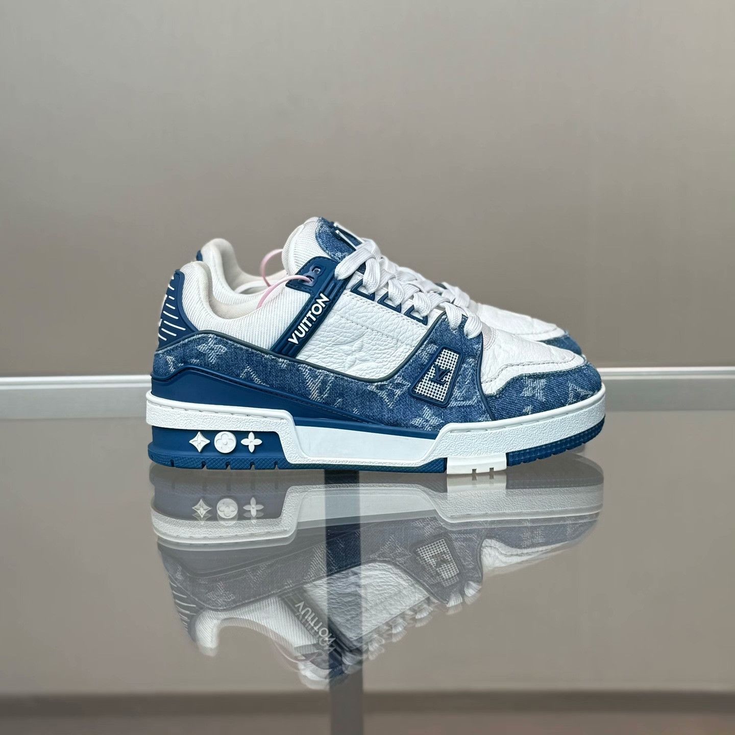 Louis Vuitton Louis Vuitton Training Blue Lowtop Sneakers 36 Women Size US 6 / IT 36 - 5 Thumbnail