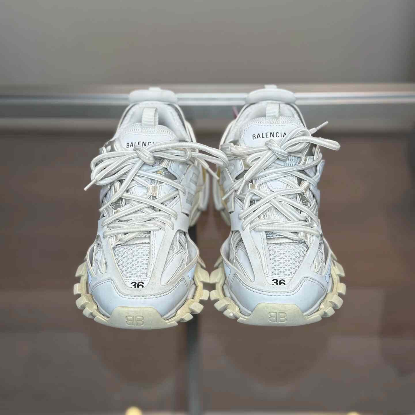 Balenciaga Balenciaga White Lowtop Sneakers 36 Women Size US 6 / IT 36 - 2 Thumbnail